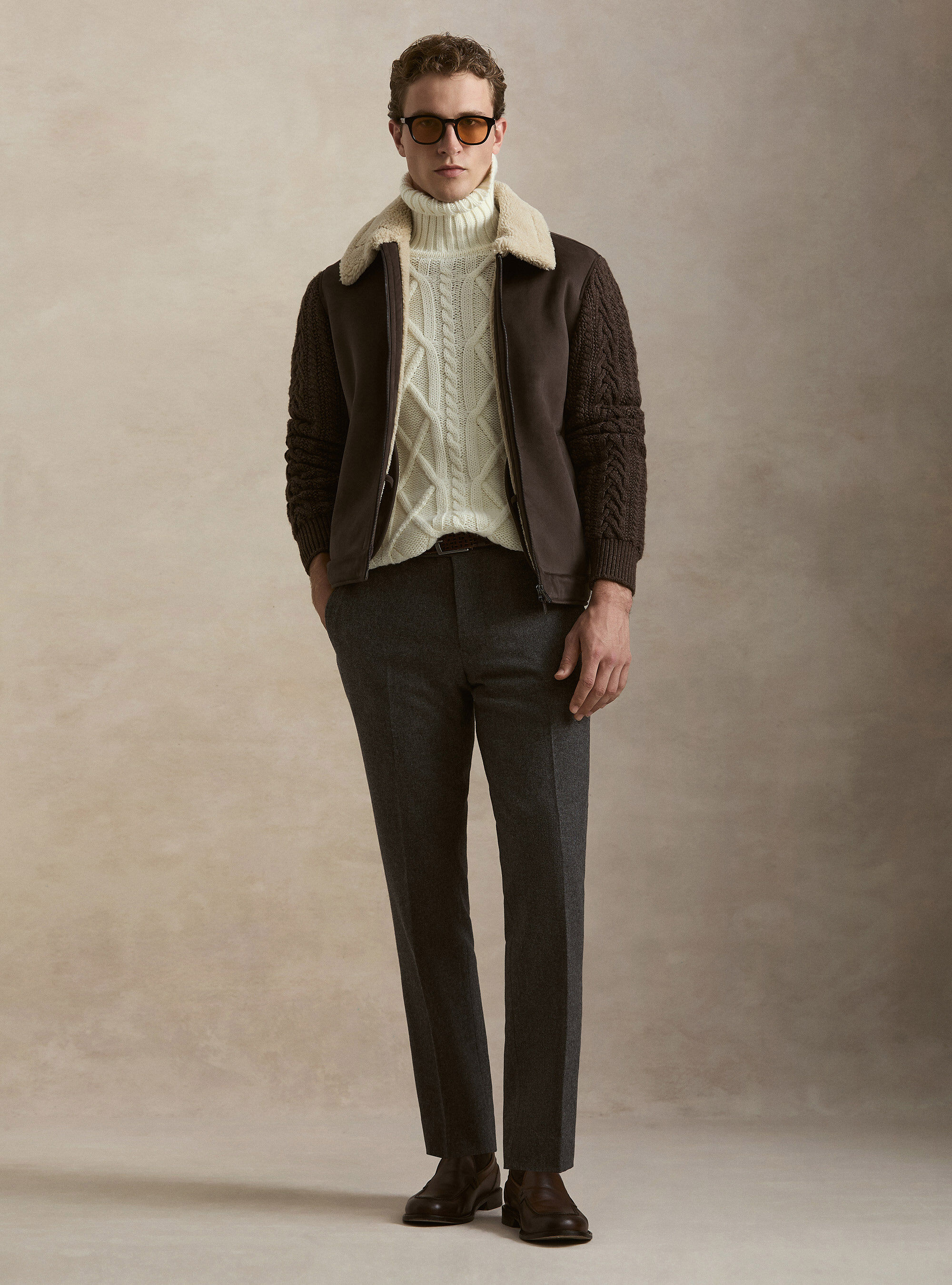 Suede-effect shearling with knit sleeves