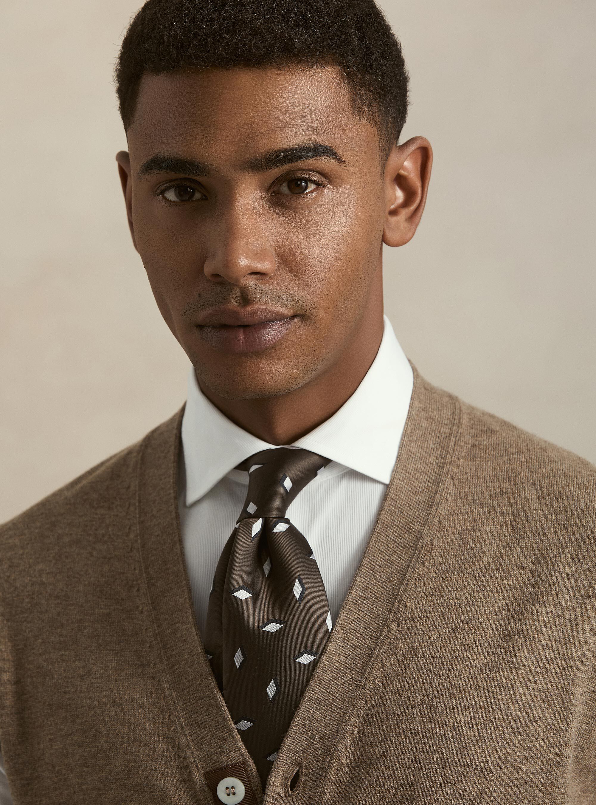 Knitted wool-blend buttoned vest, MUD
