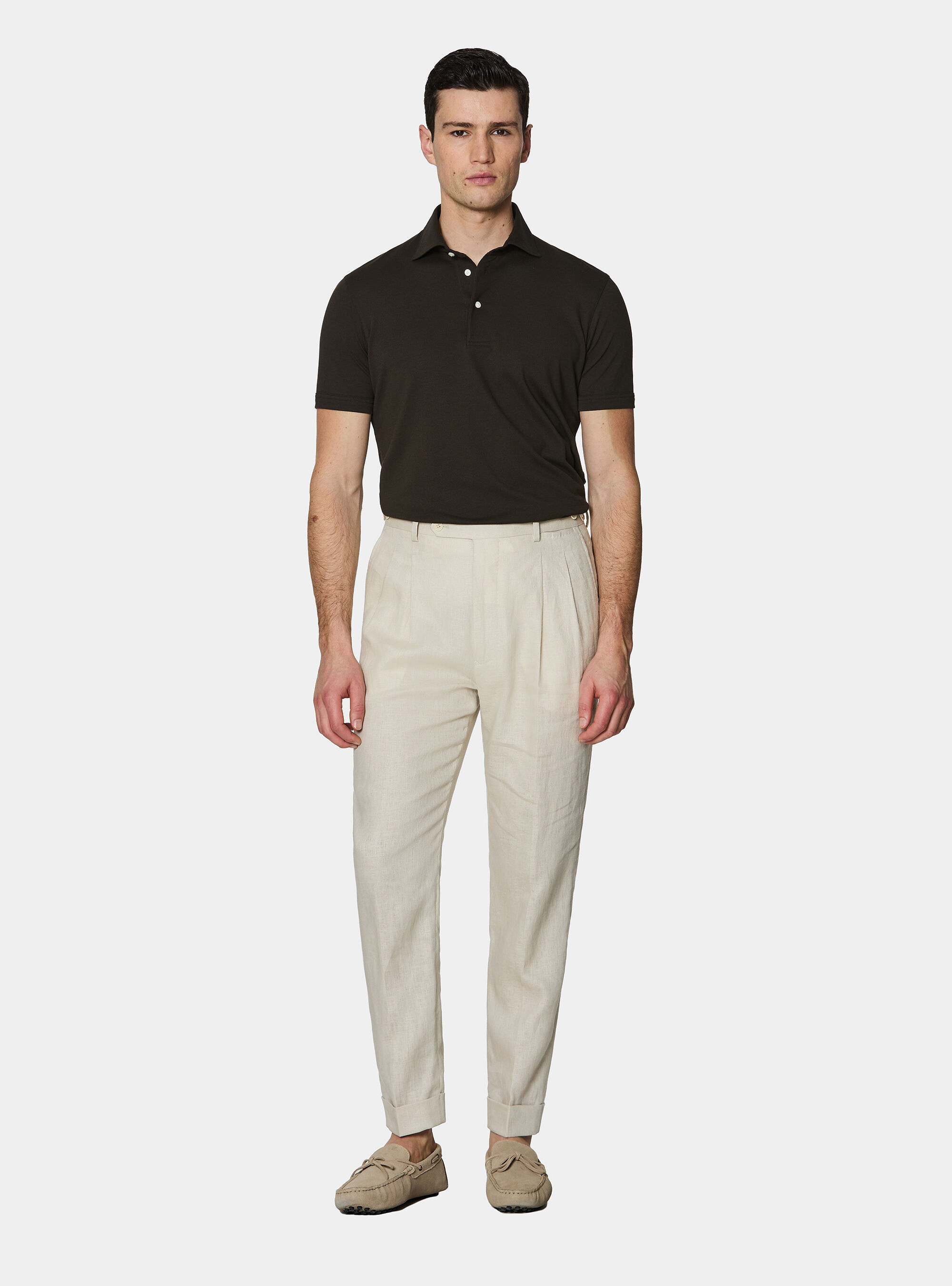 Pantaloni con pince in puro lino