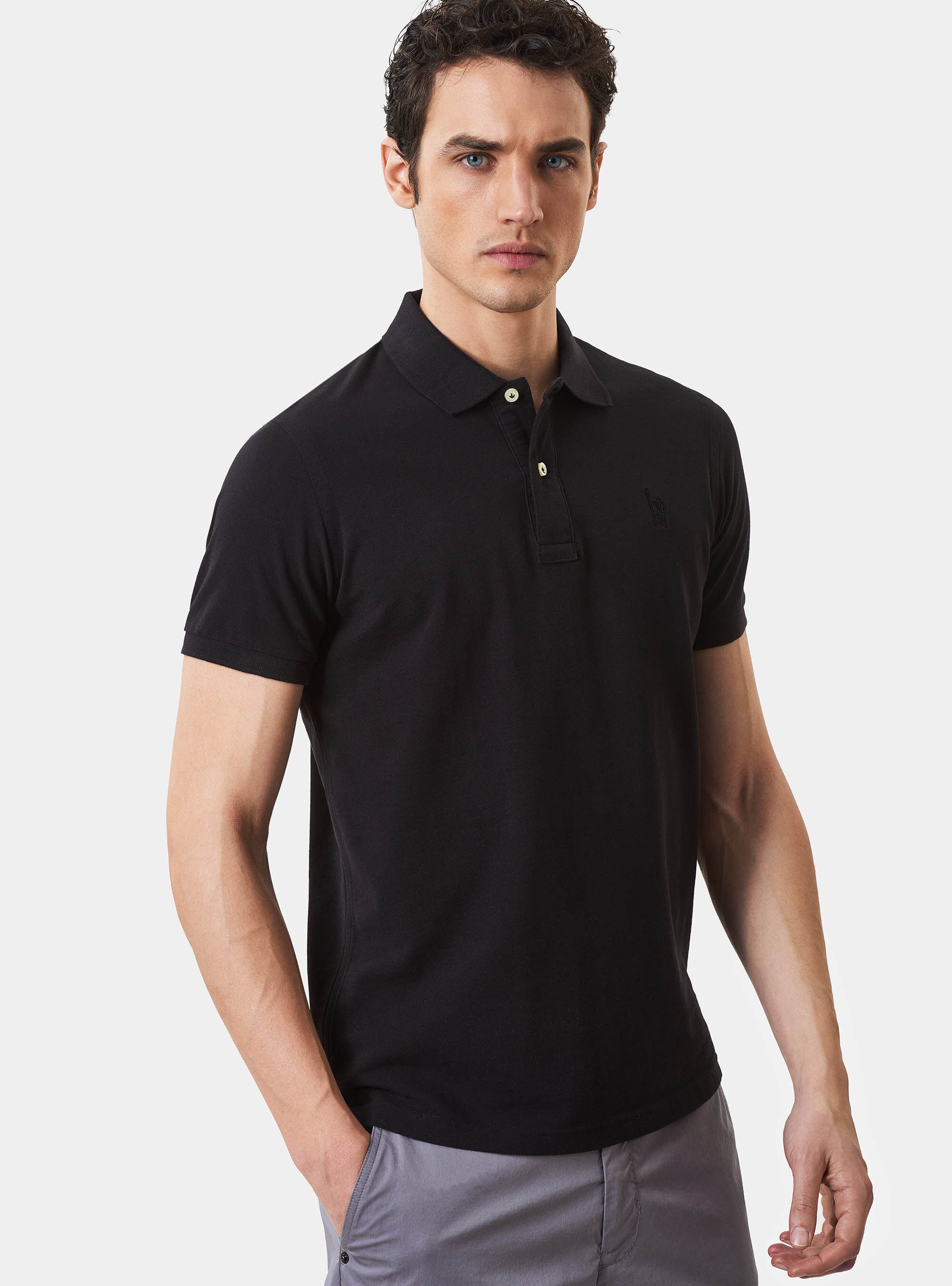 Polo classica con ricamo, NERO