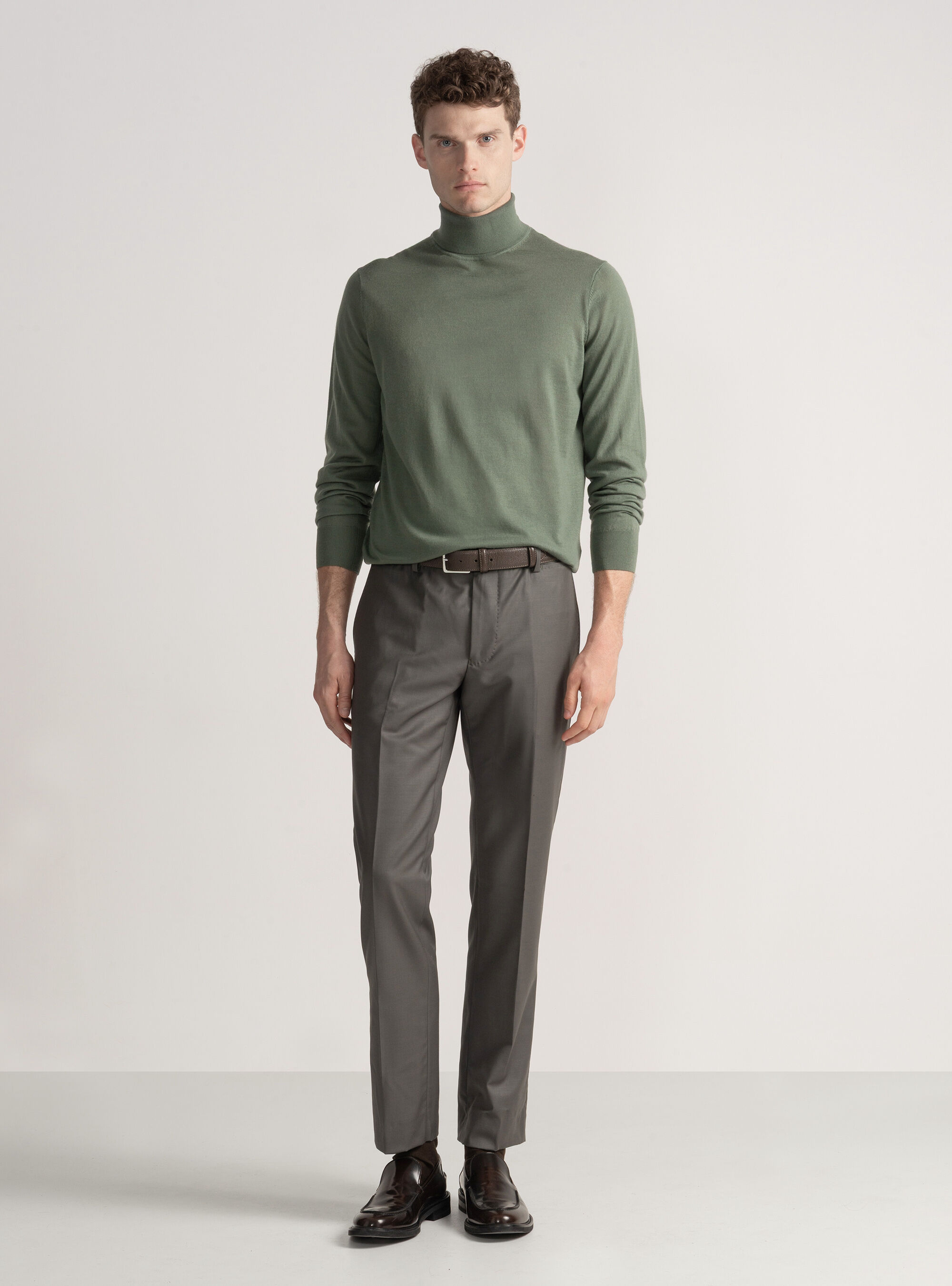 Suit trousers in pure superfine 120s wool