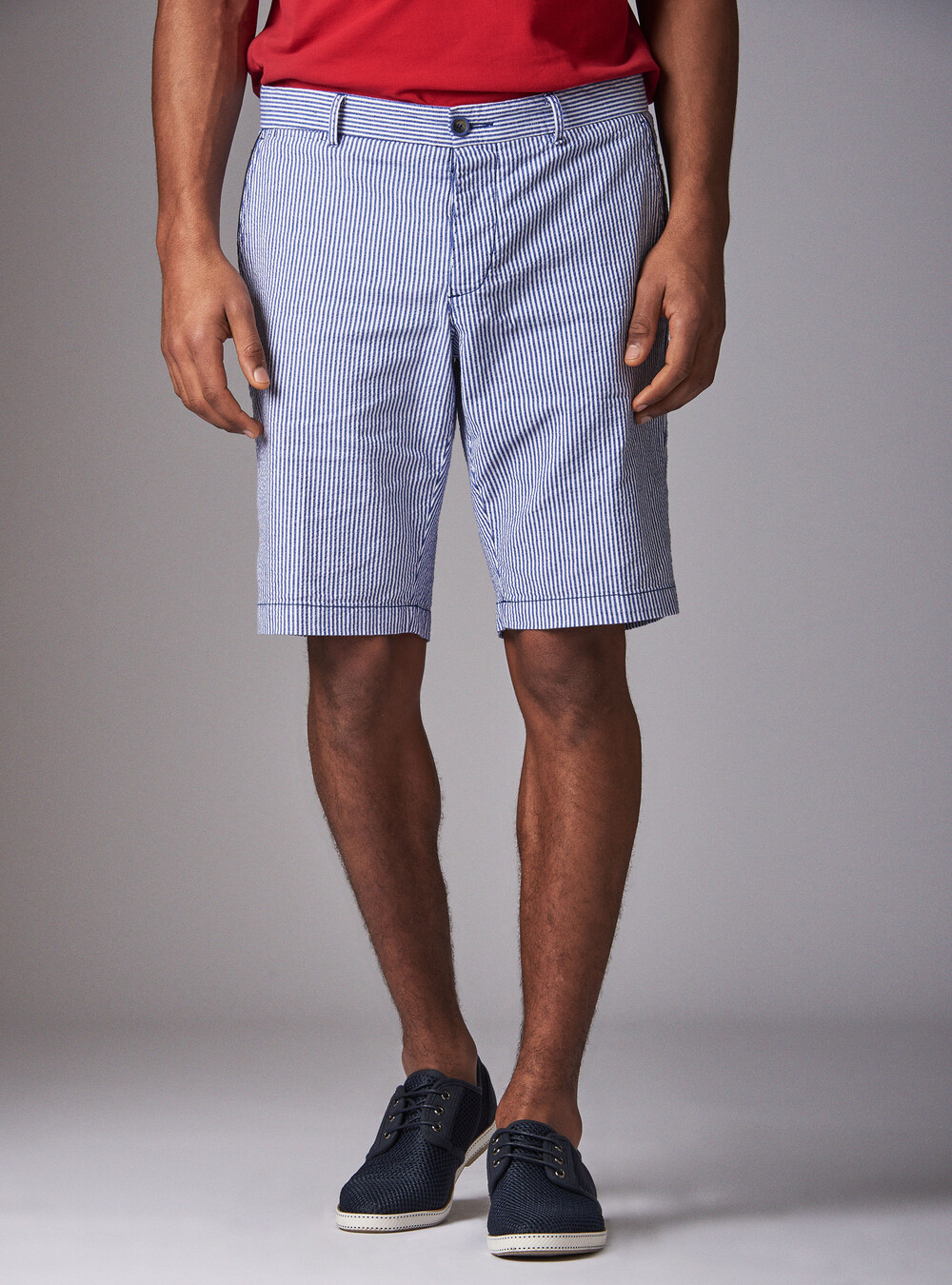 Bermudas pantalones cortos a rayas.