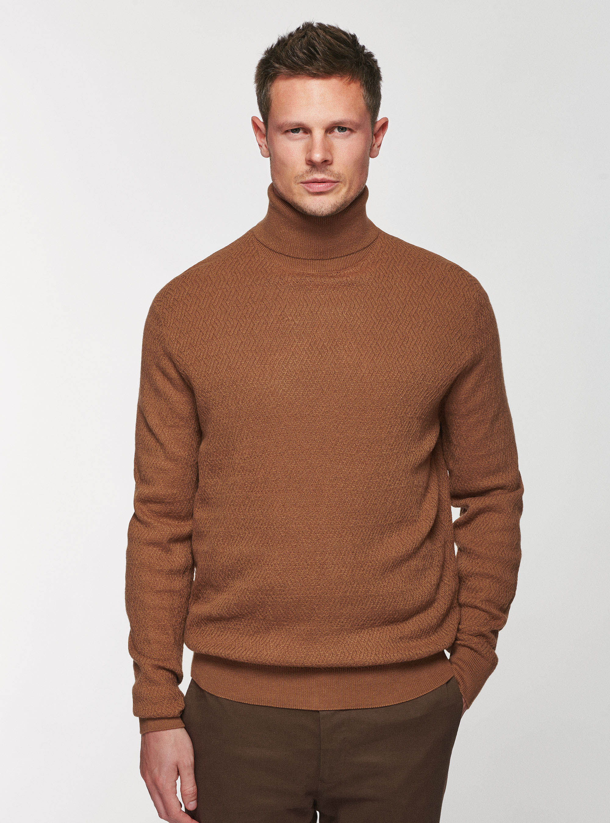 Textured turtleneck sweater top