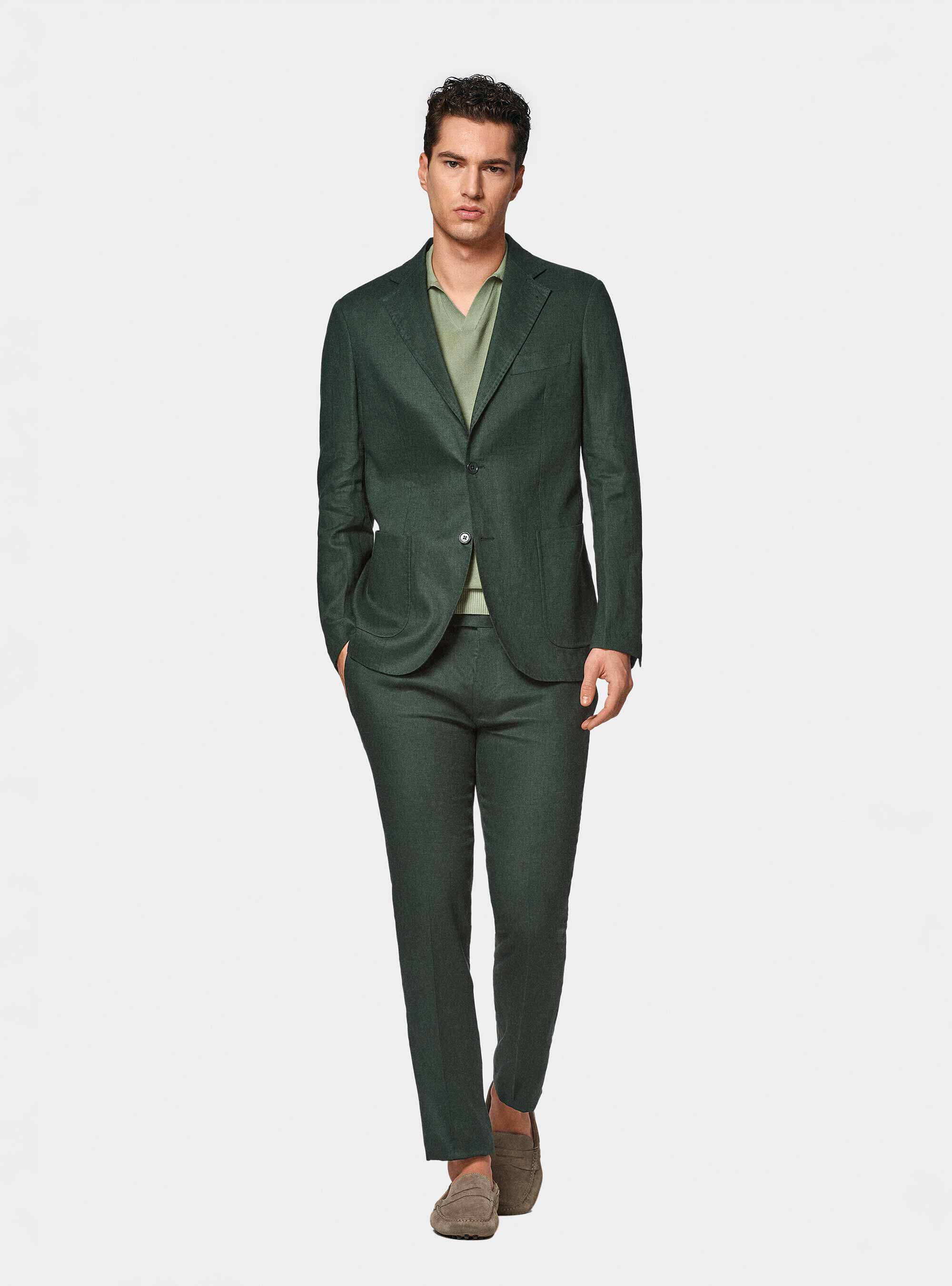Traje verde de lino puro