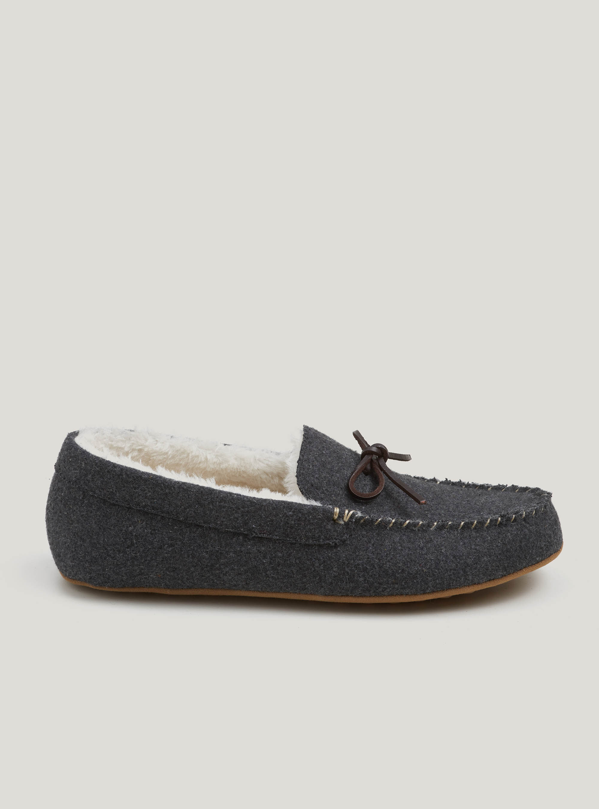 Solid coloured flannel slippers Gutteridge Men s Slippers