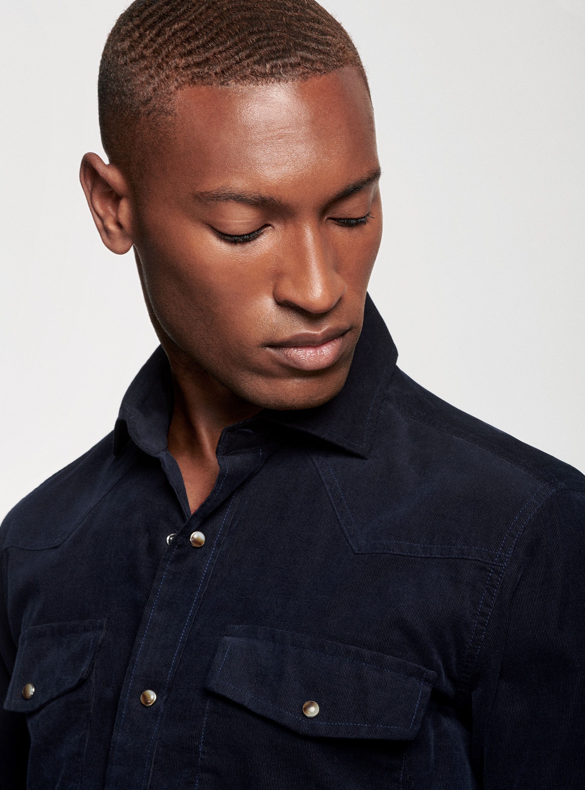 Velvet shirt with pockets