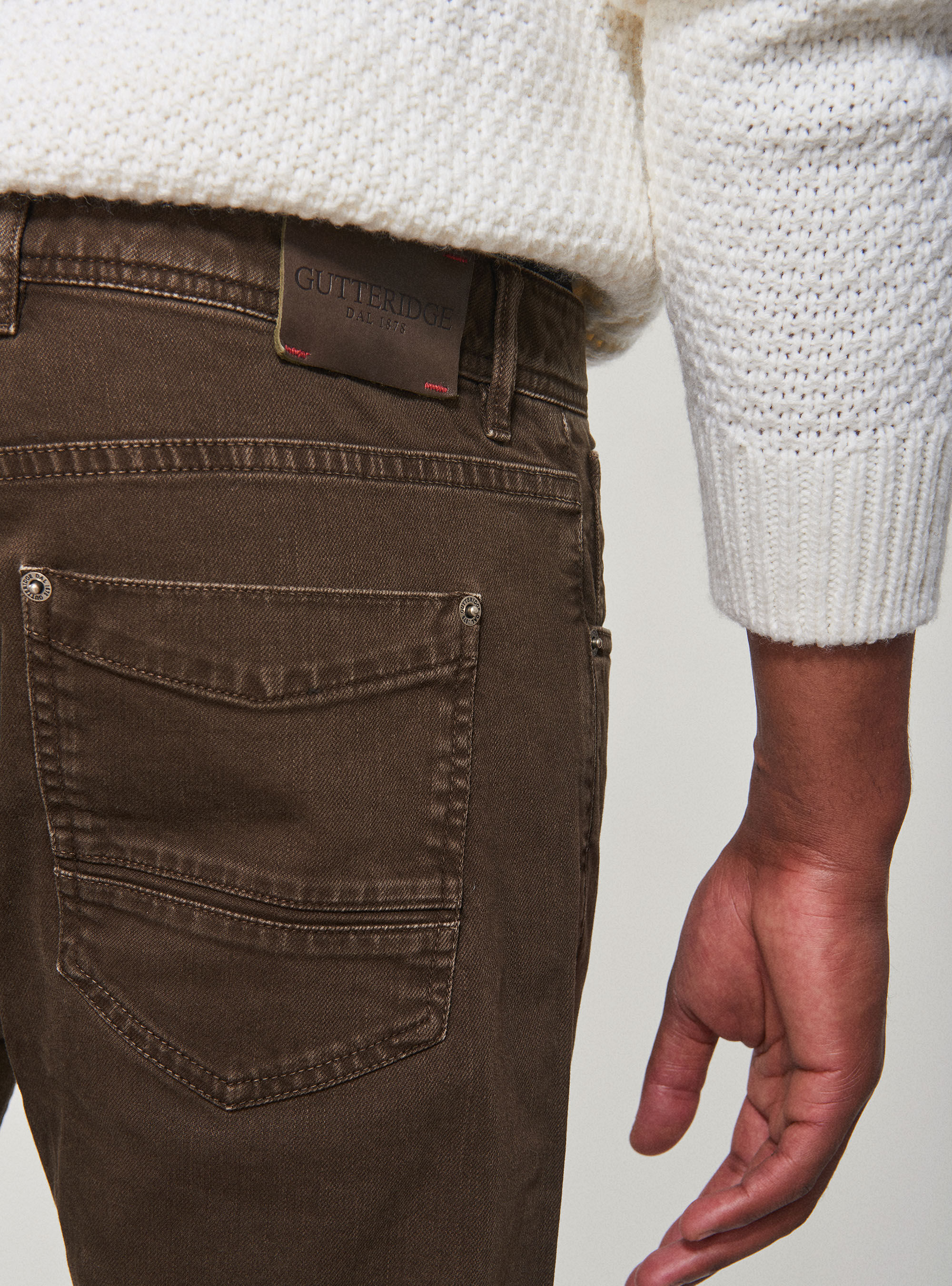 Vaqueros slim fit de color