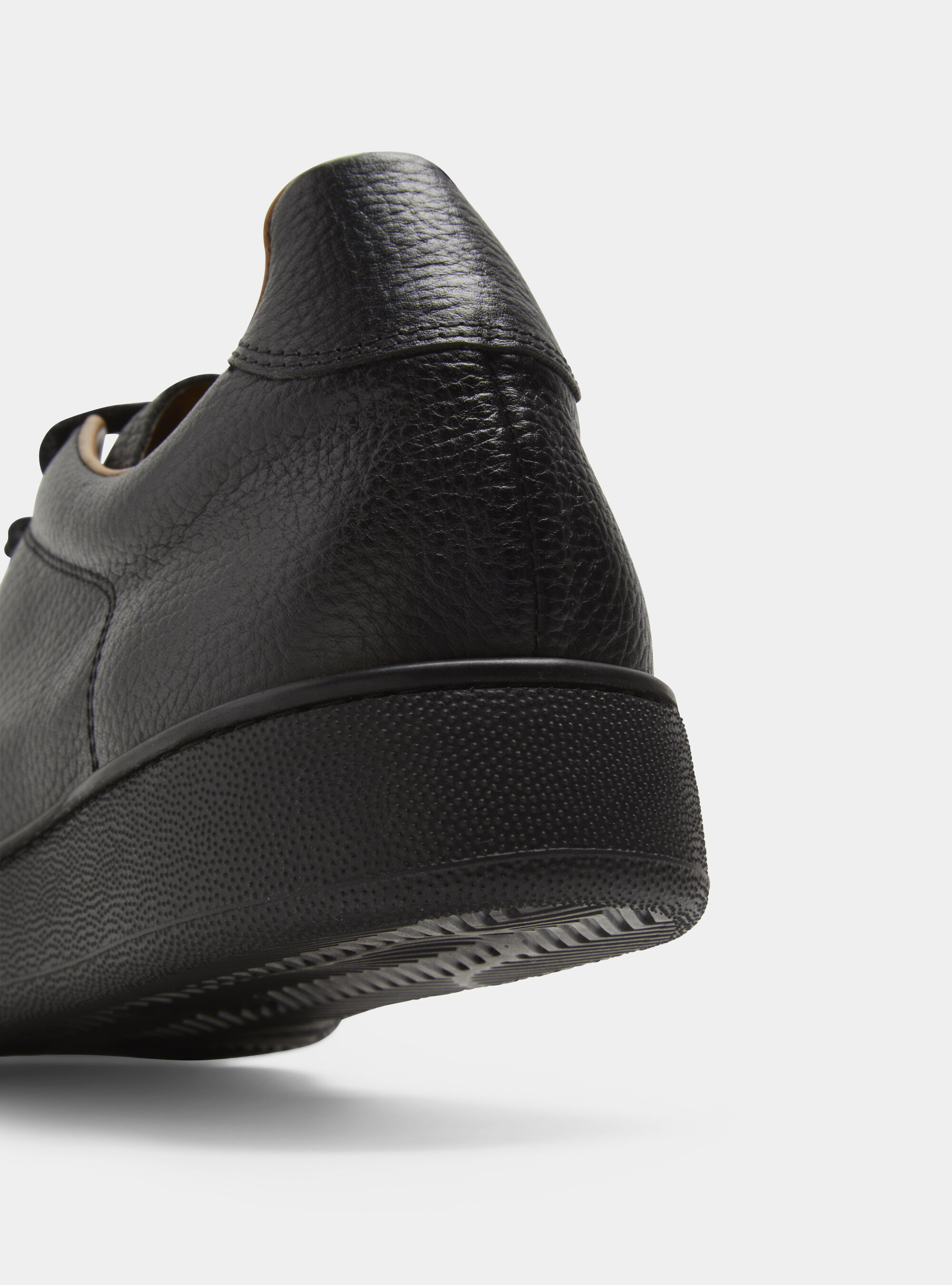 Sneakers in pelle martellata, NERO