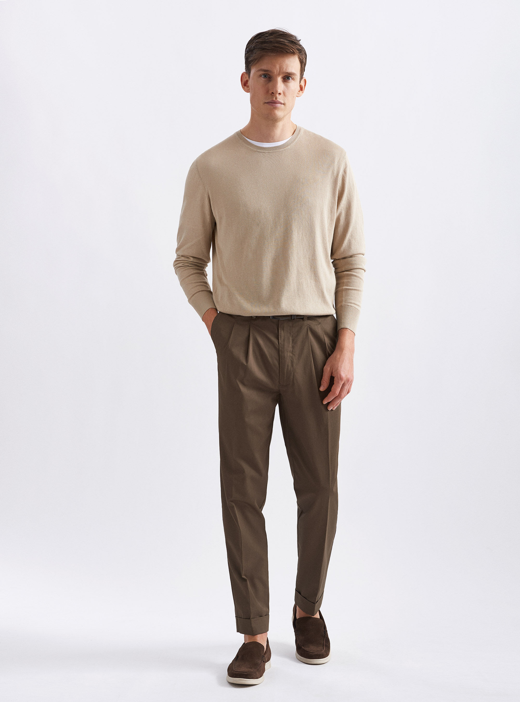 Double pleated trousers in lightweight twill