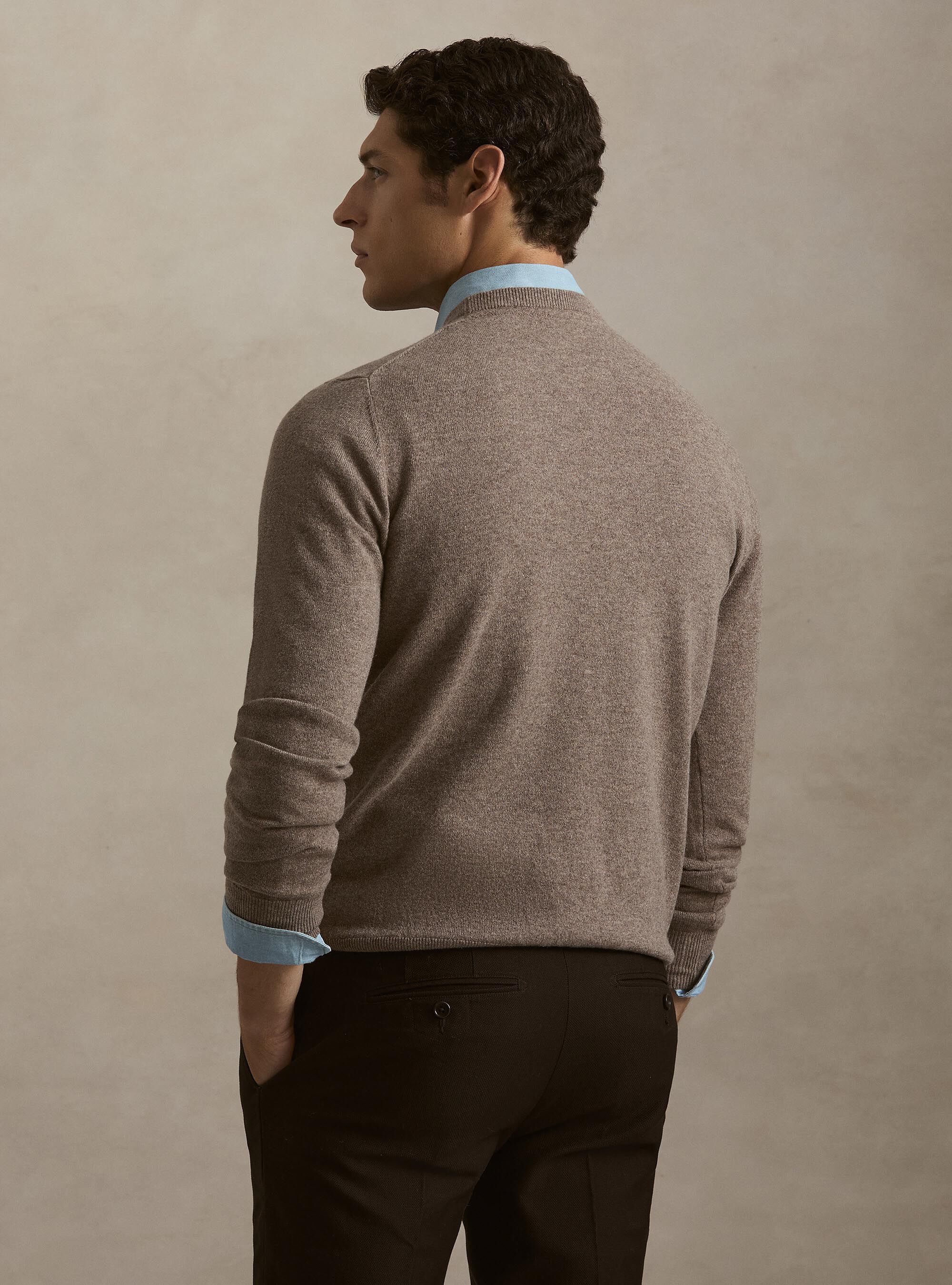 Maglia girocollo in 100% cashmere, FANGO