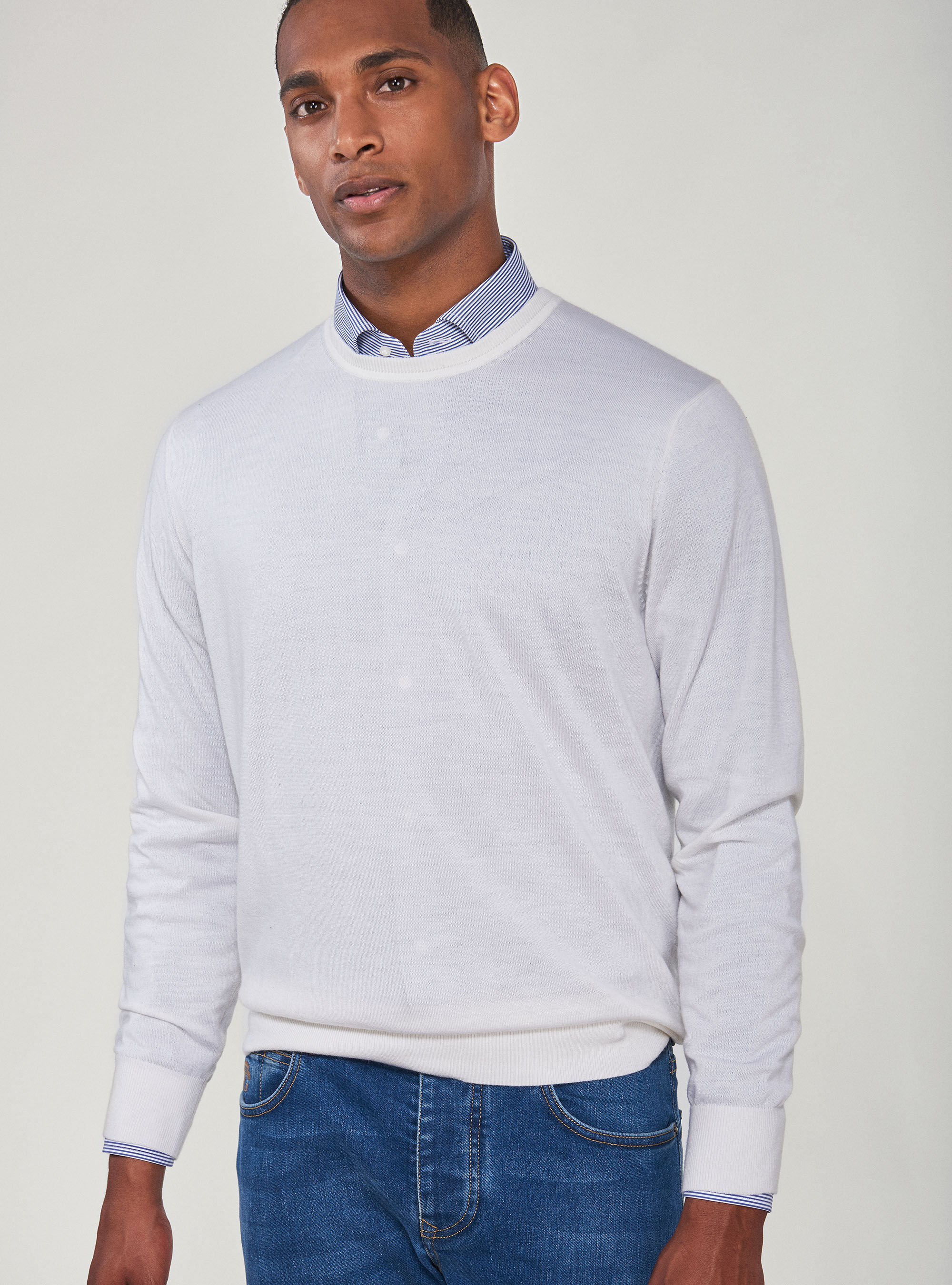 Merino wool round outlet neck jumper