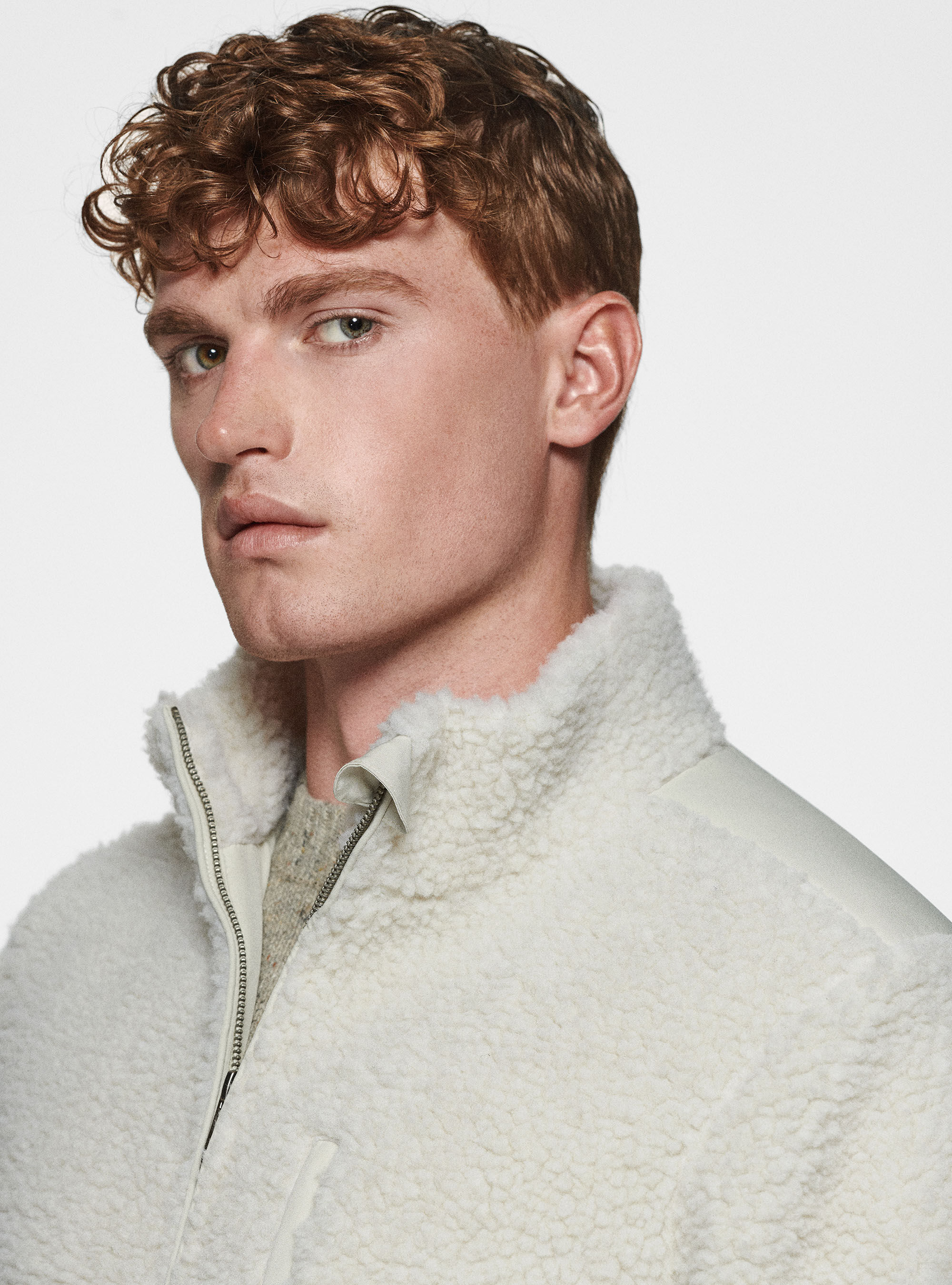 Cazadora de sherpa, NATA