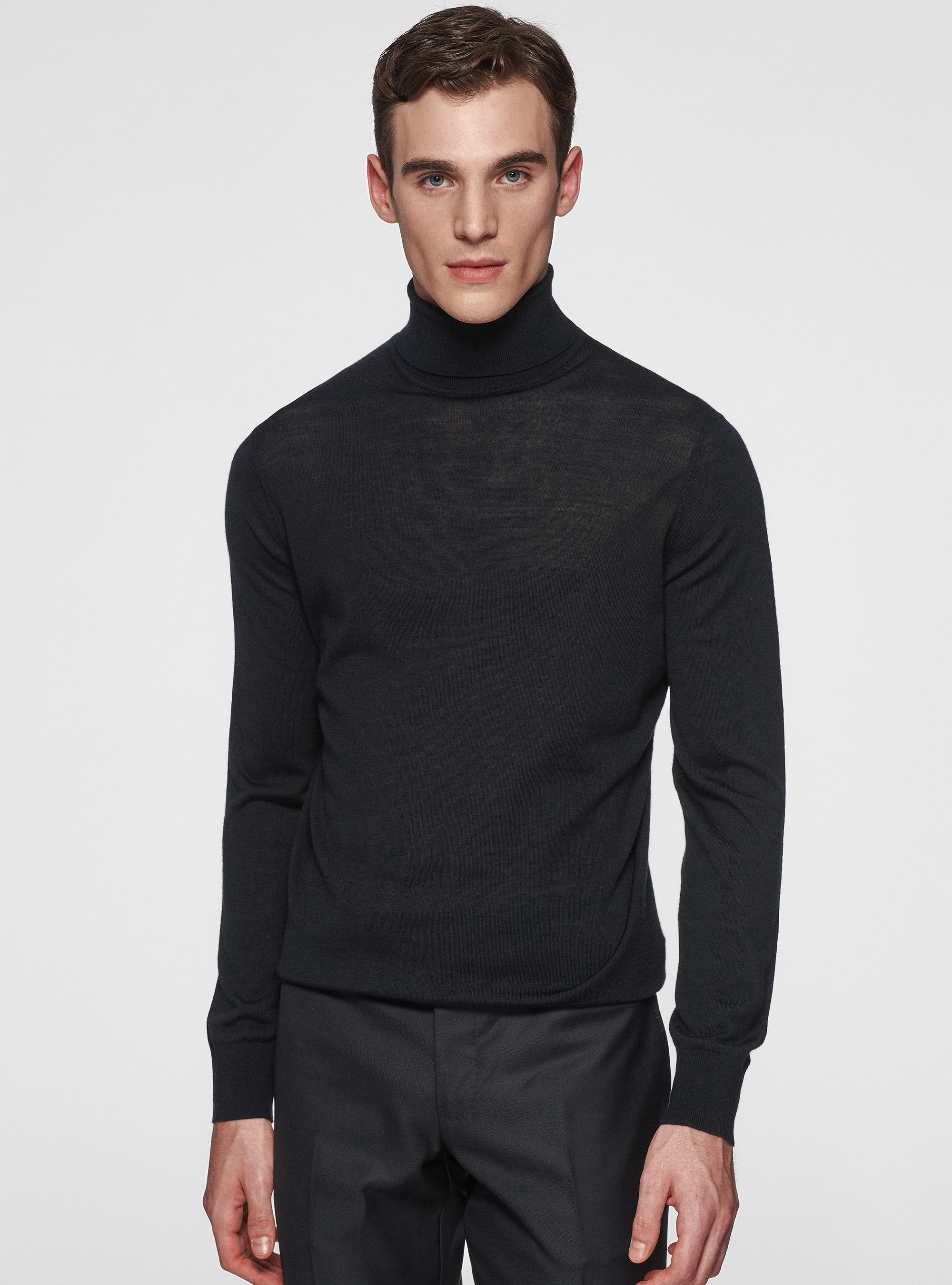 Turtleneck in pure extra-fine merino wool, BLACK