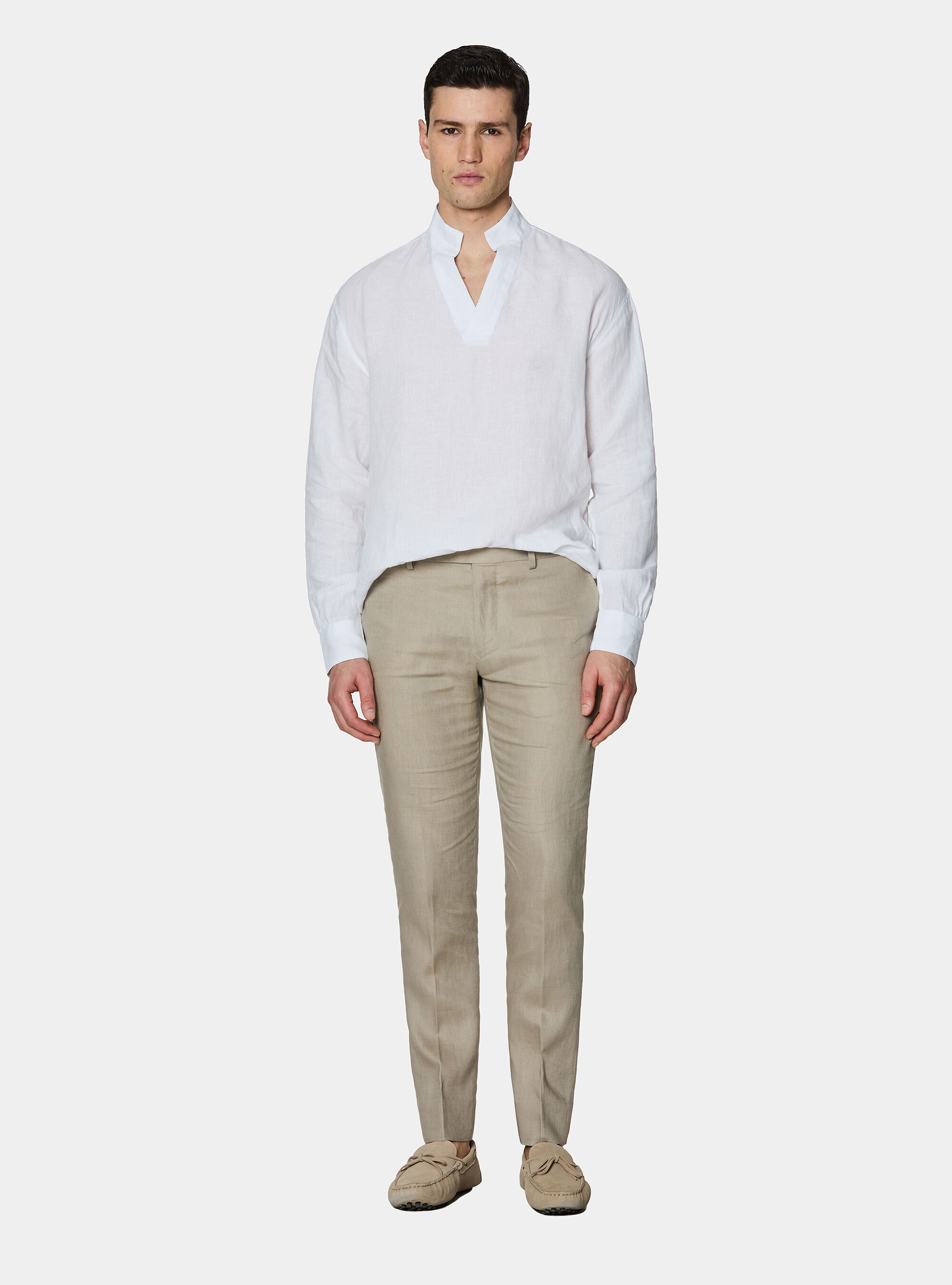 Pure linen shirt with wing collar