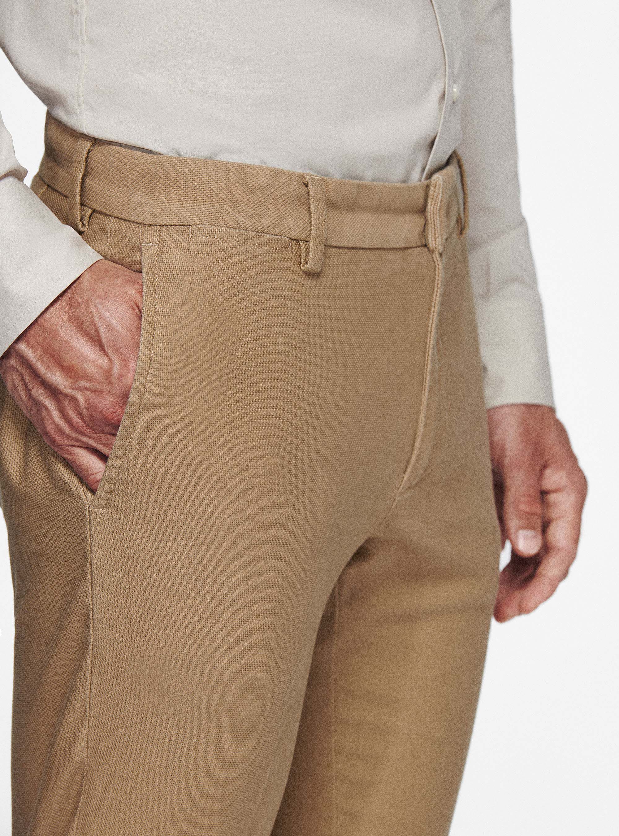 Pantaloni chino slim fit in cotone armaturato, FANGO