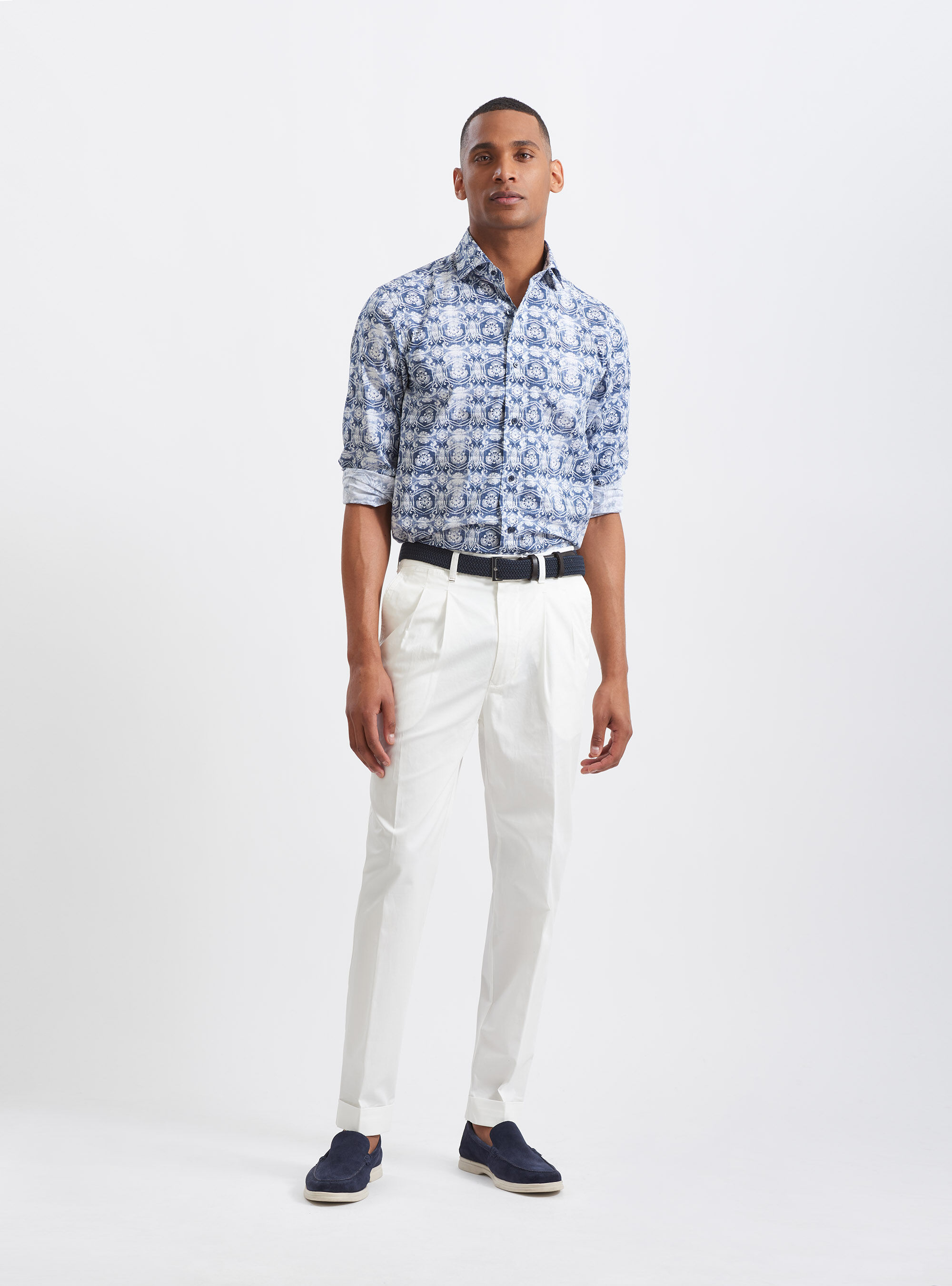 Double pleated trousers in lightweight twill