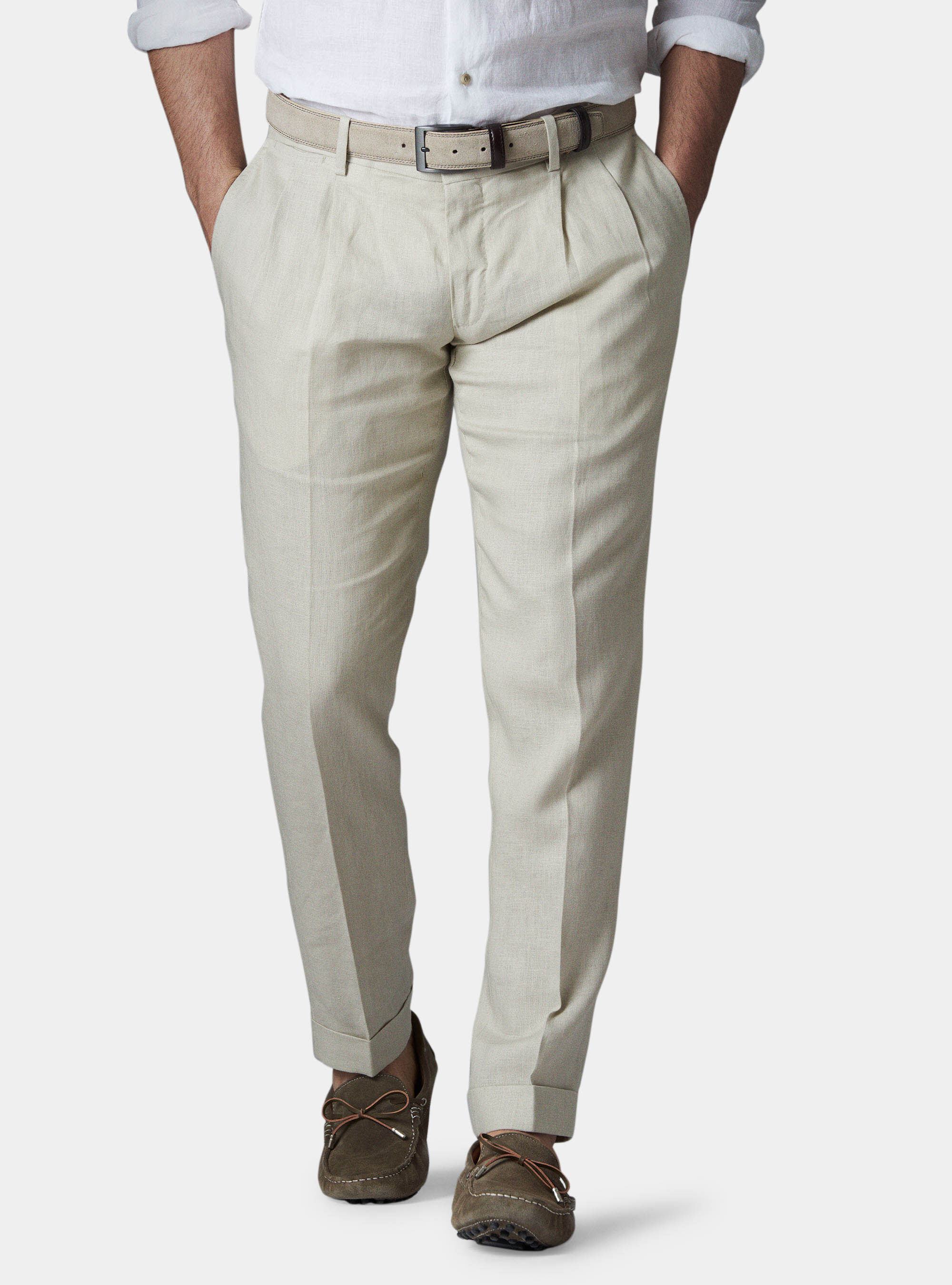 Pantaloni di lino con doppia pinces e cinturini laterali | GutteridgeEU | Pantaloni  Uomo
