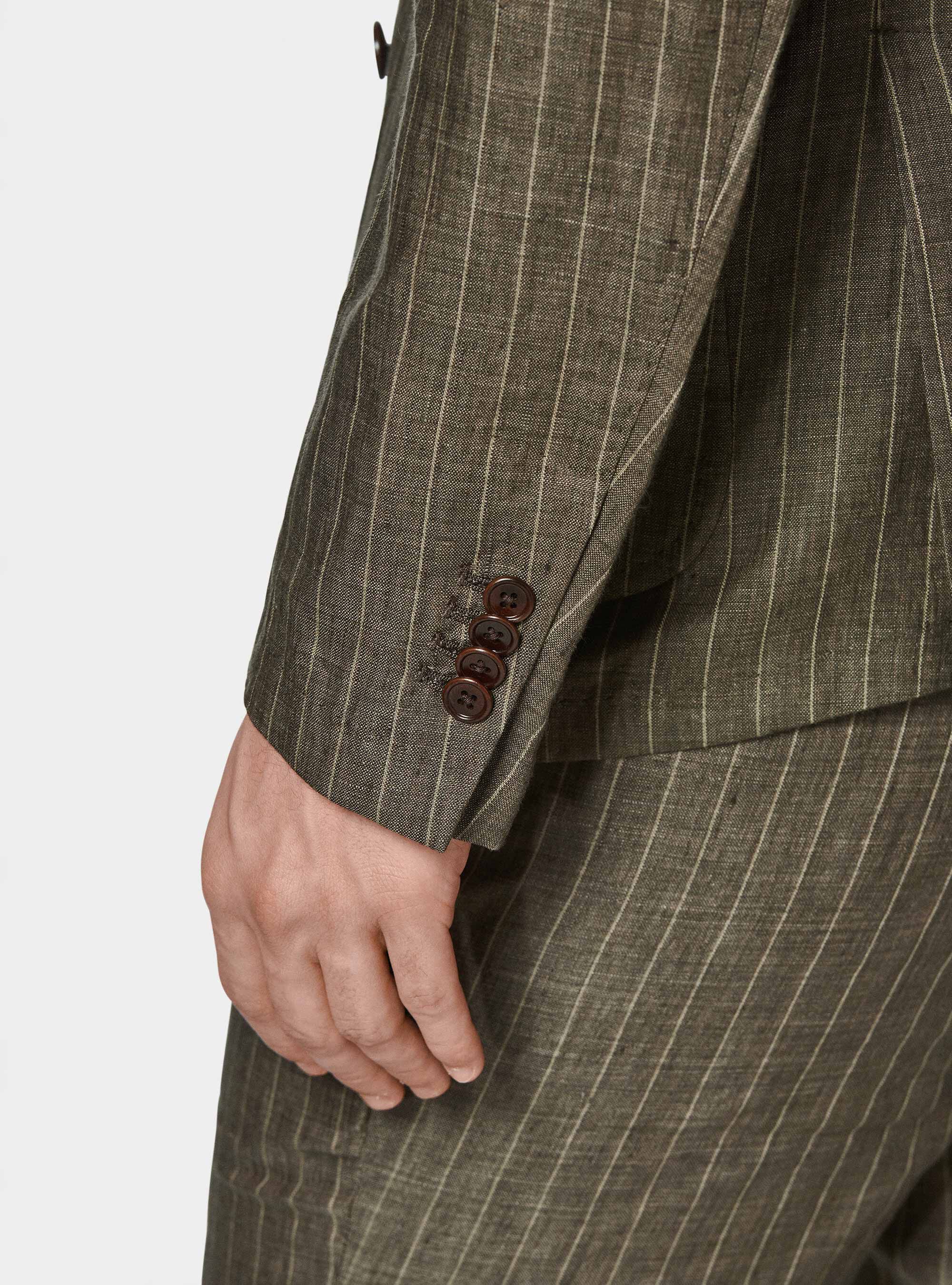 Americana de traje de raya diplom&aacute;tica con doble botonadura en lino delav&eacute;, MARRON