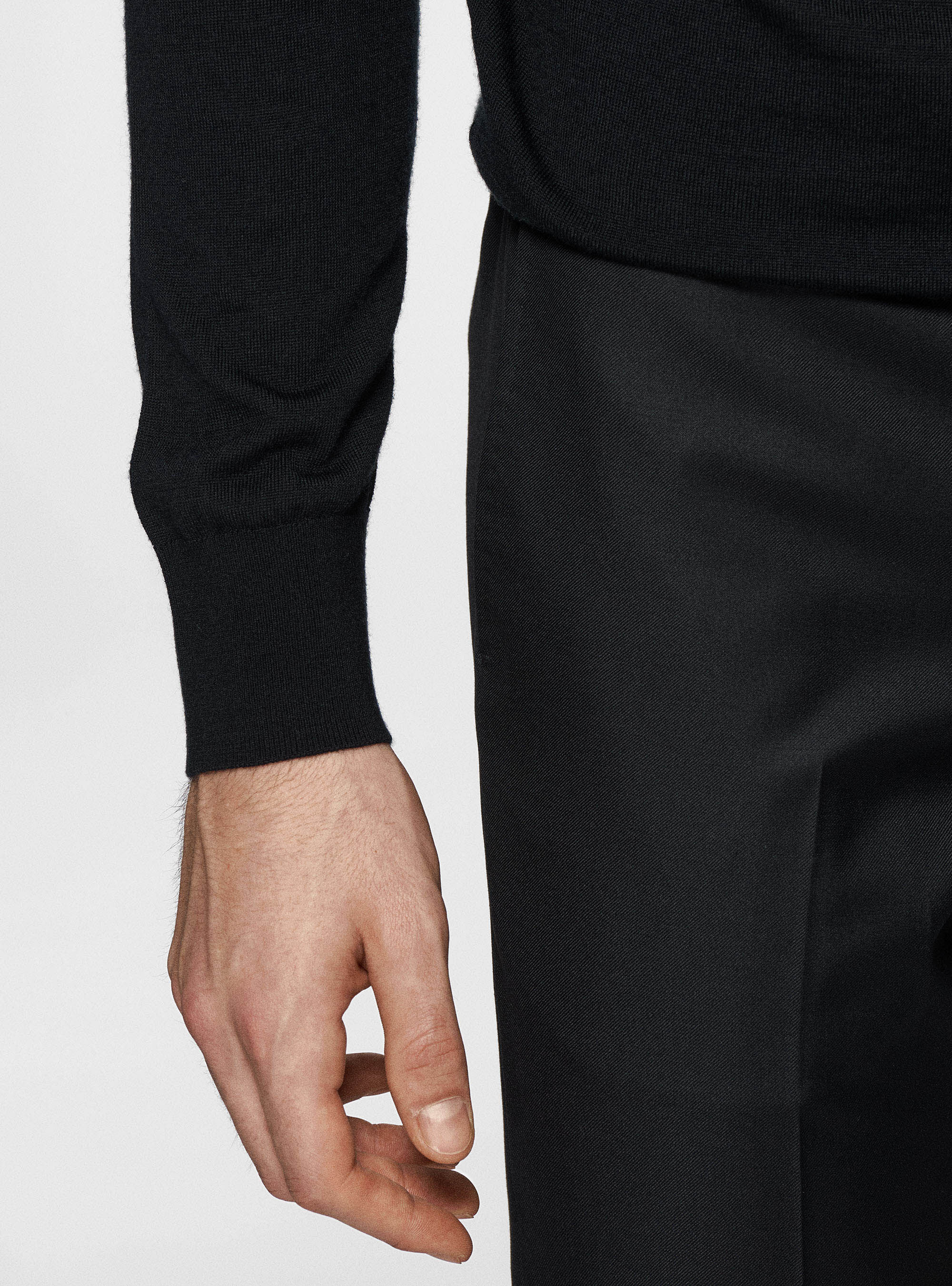 Turtleneck in pure extra-fine merino wool, BLACK