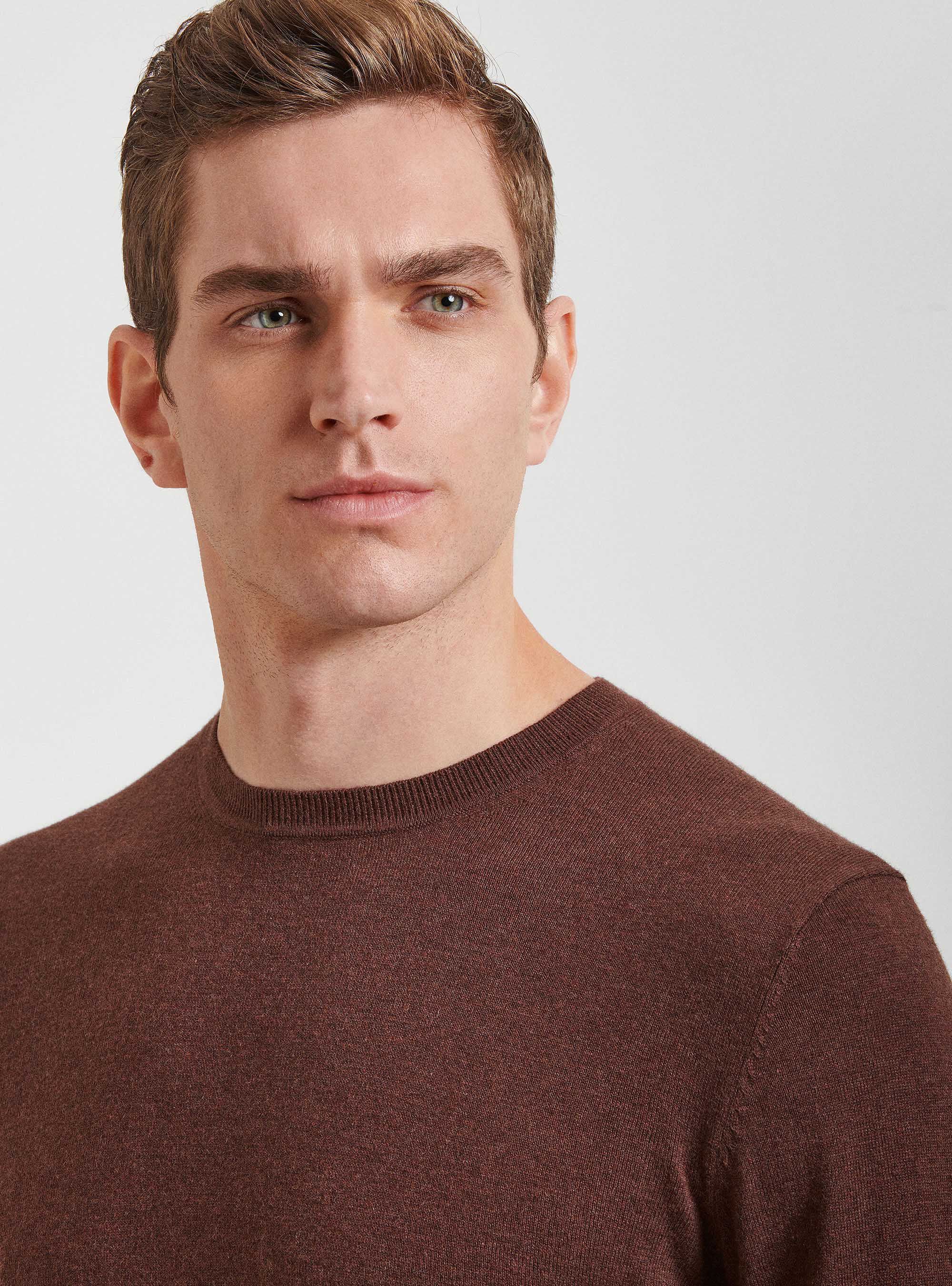 Jersey de cuello redondo de algod&oacute;n, seda y cachemira, MARRON