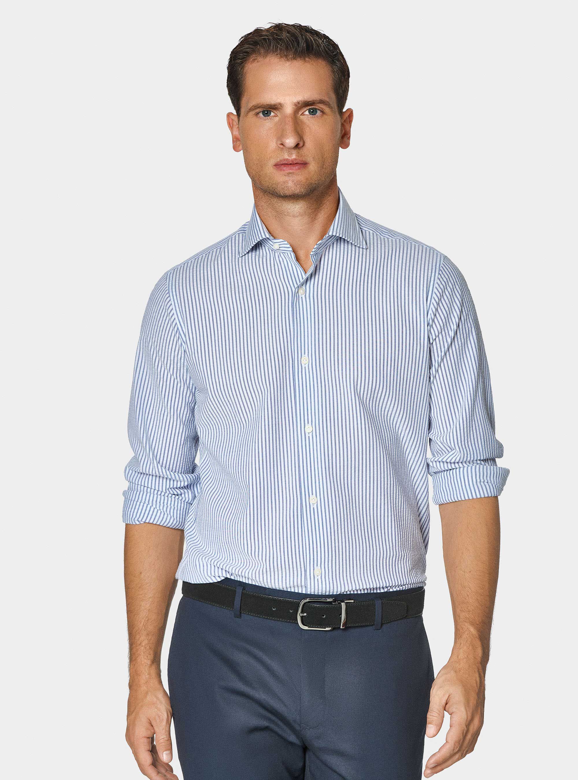 Camicia rigata in misto cotone seersucker