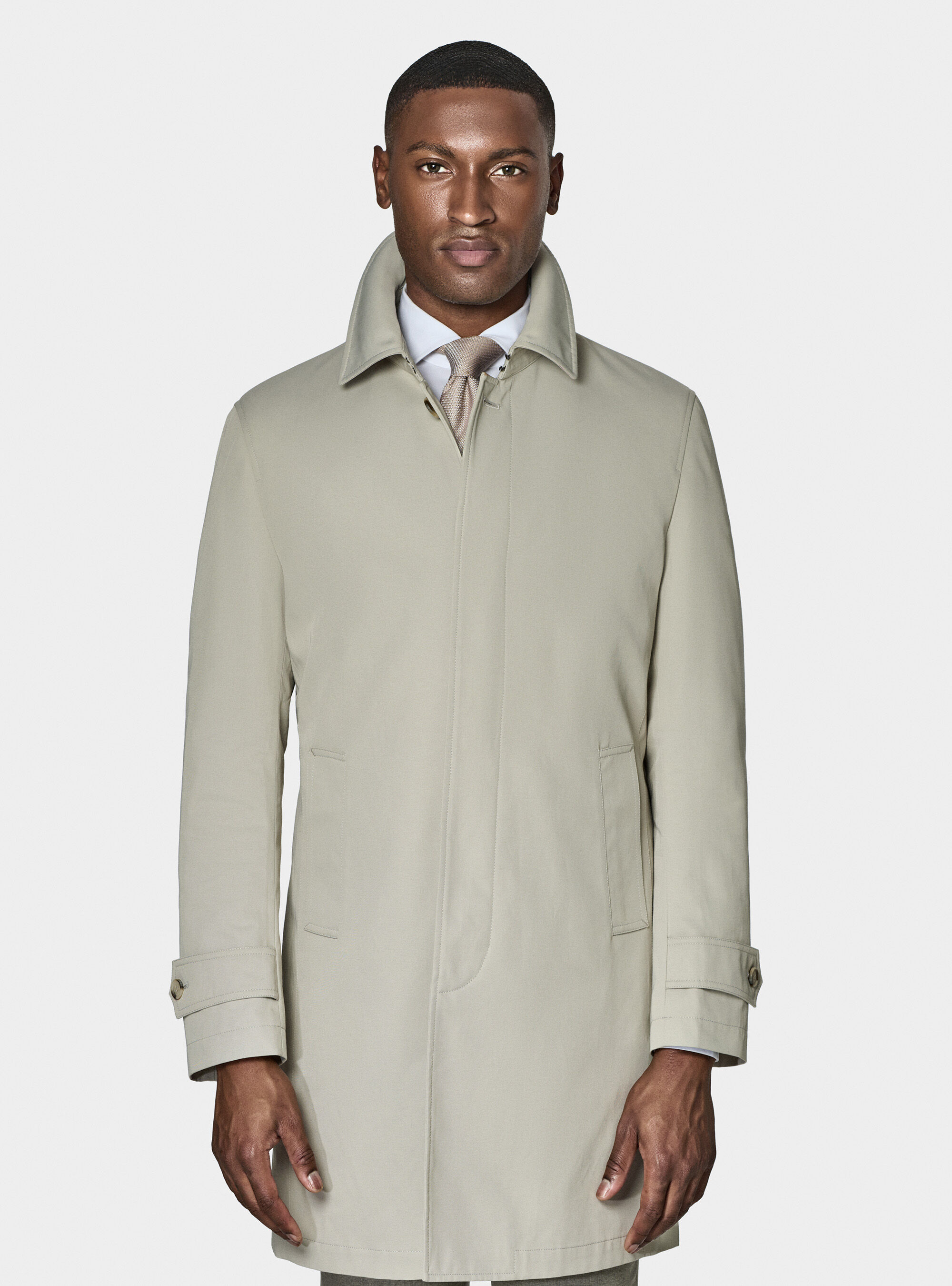 Impermeable de un solo pecho en mezcla de algod&oacute;n, CRUDO