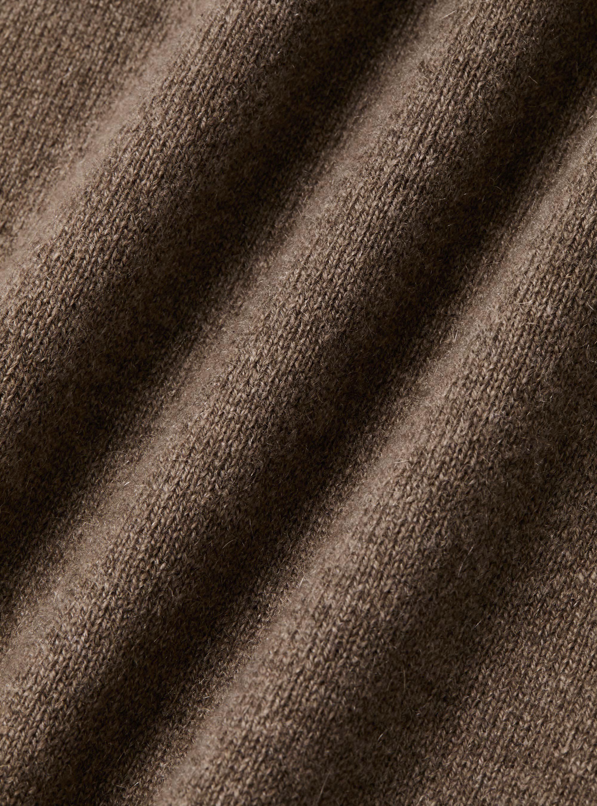Maglia girocollo in 100% cashmere, FANGO