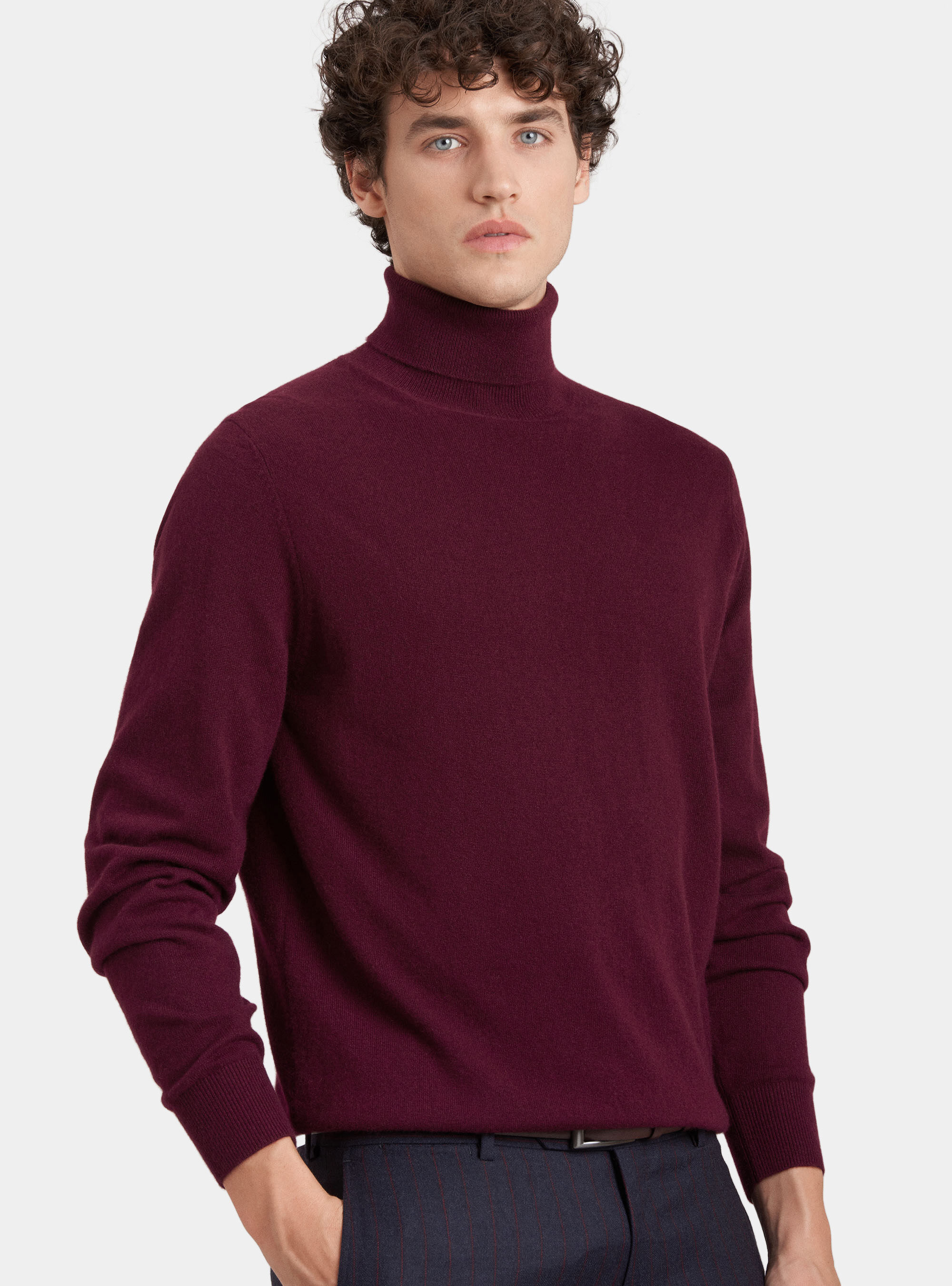 Pull col 2025 roulé homme bordeaux