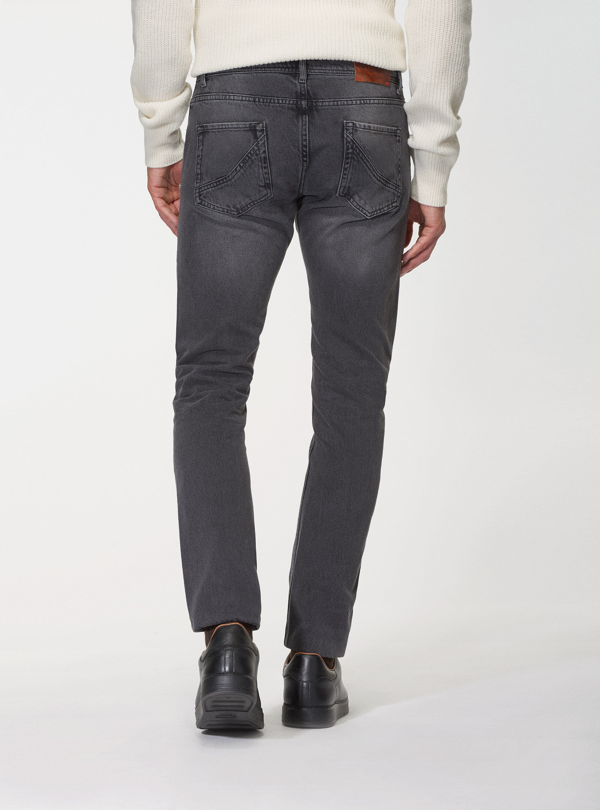 Jeans gris fonc coupe r guli re GutteridgeEU Homme