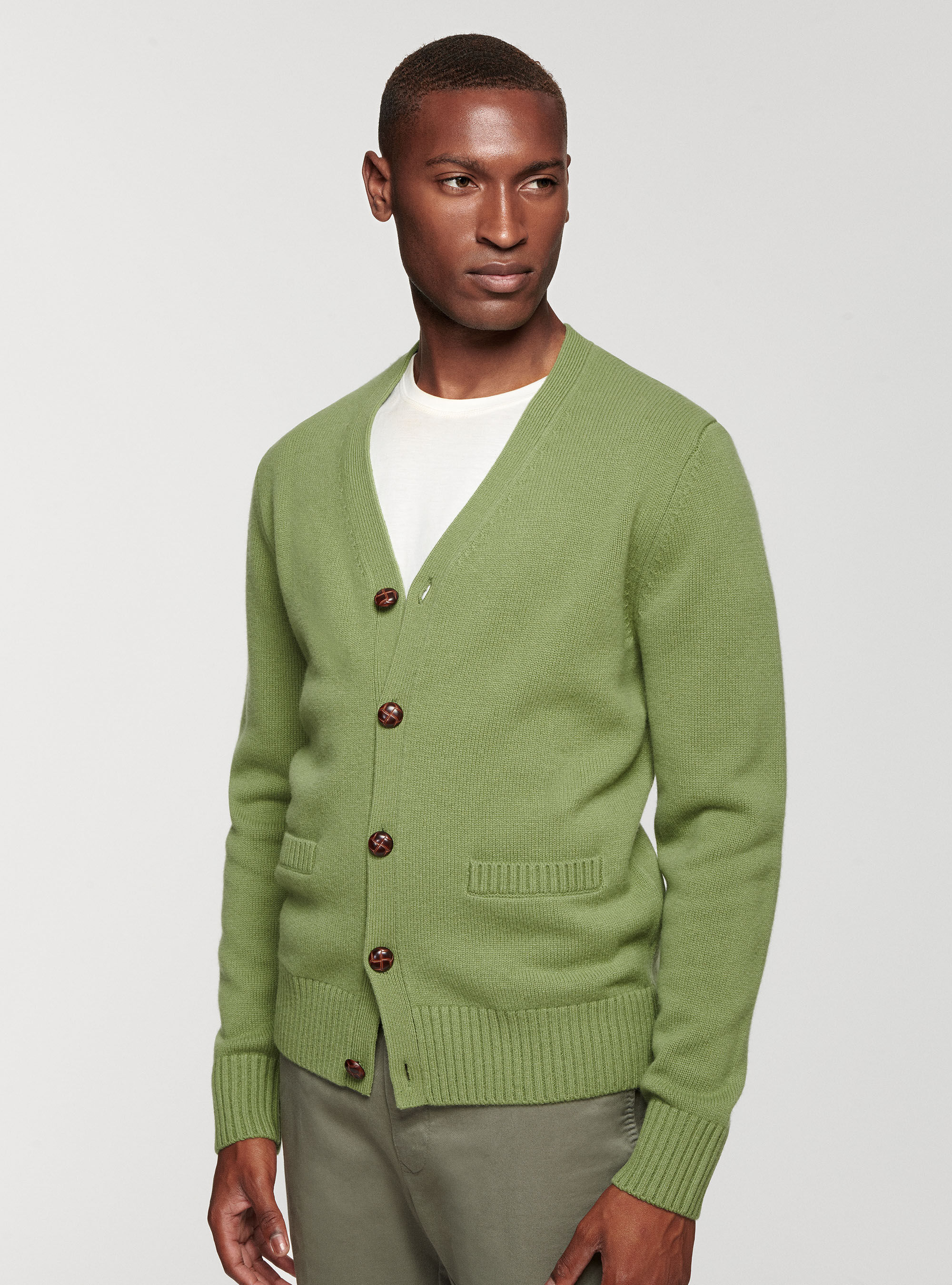Lambswool and cashmere cardigan GutteridgeUS Men s catalog