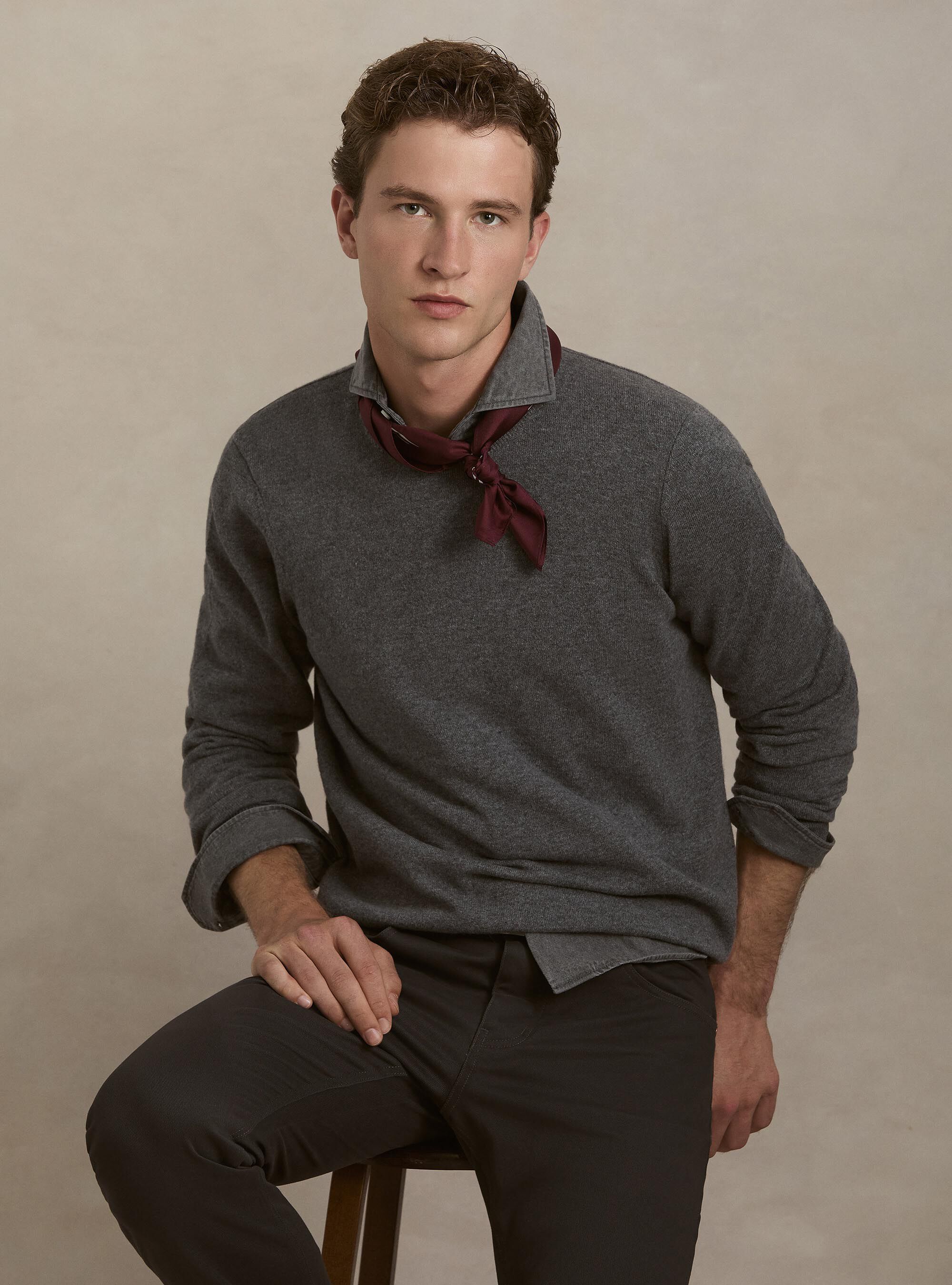 Maglia girocollo in 100% cashmere