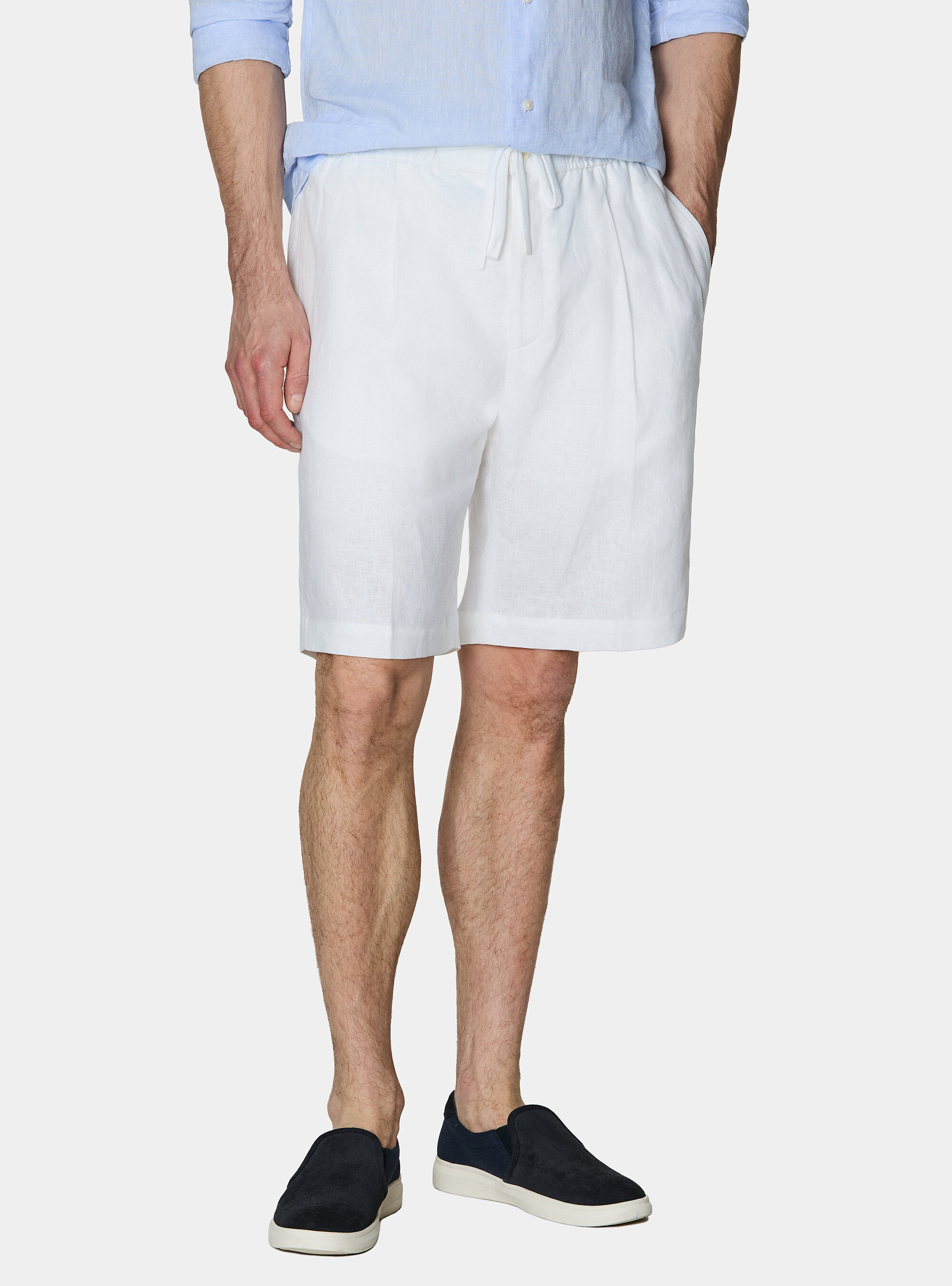 Linen Bermuda shorts with drawstring