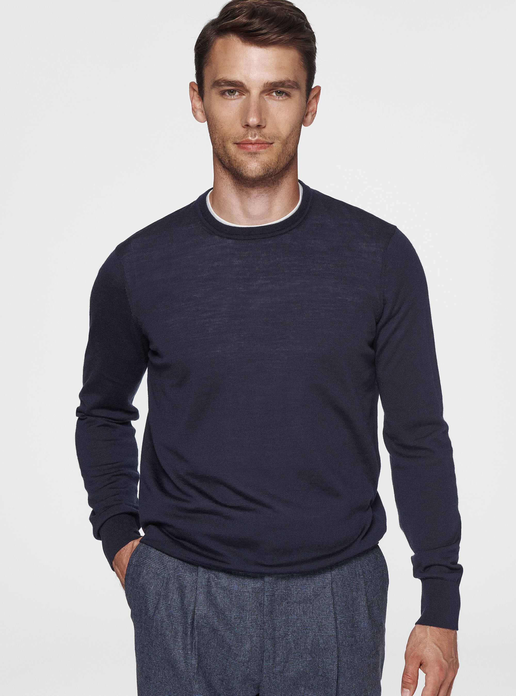 Crew neck sweater in pure extra fine merino wool