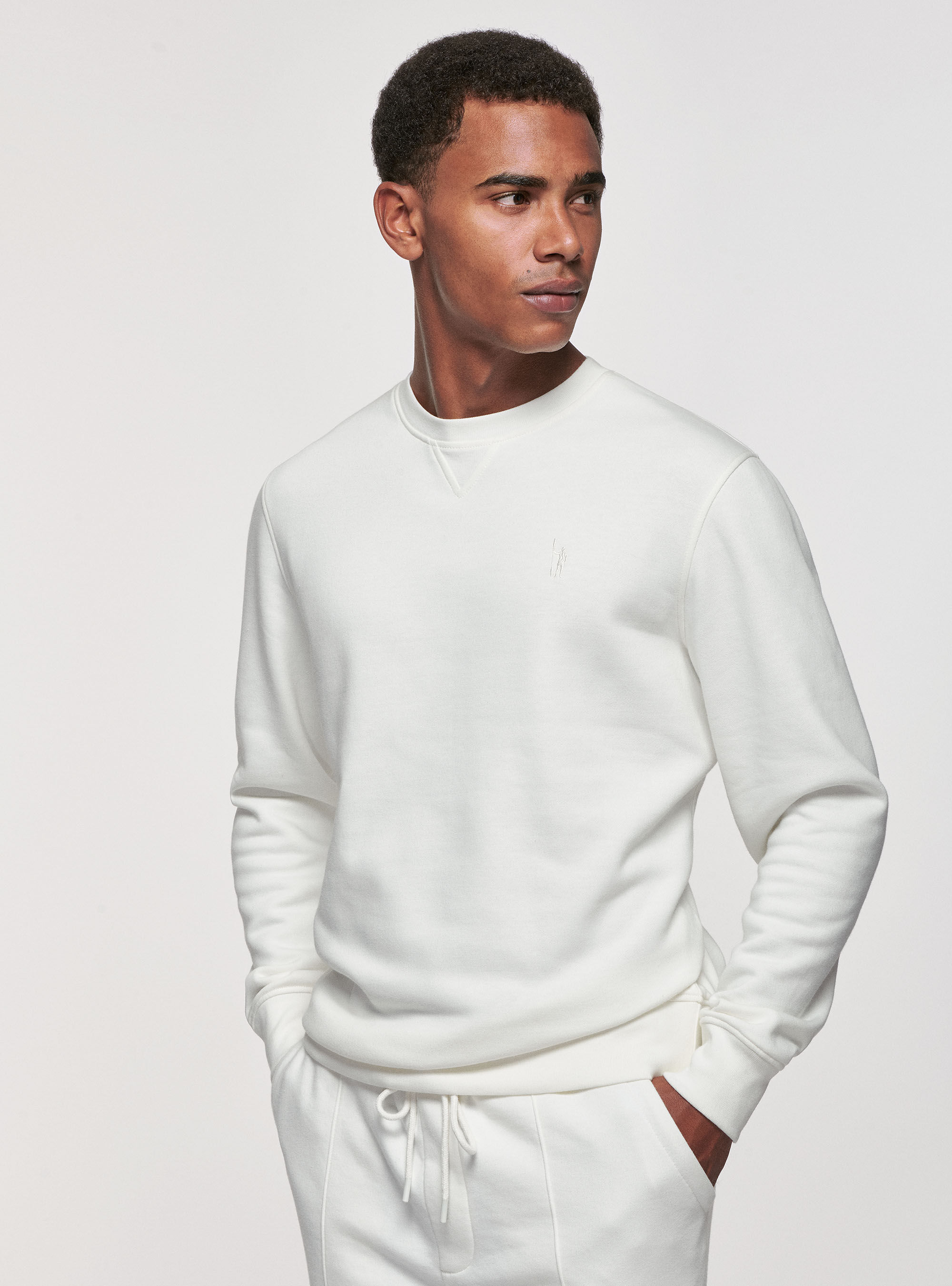 White round neck sweatshirt on sale