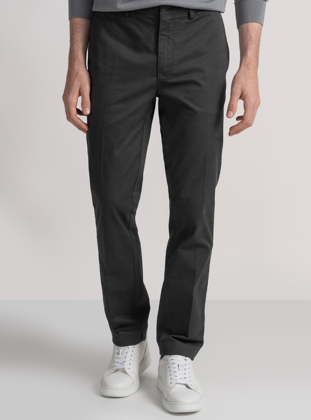 Pantaloni chino slim fit in twill stretch, ASFALTO Pantaloni chino slim fit in twill stretch