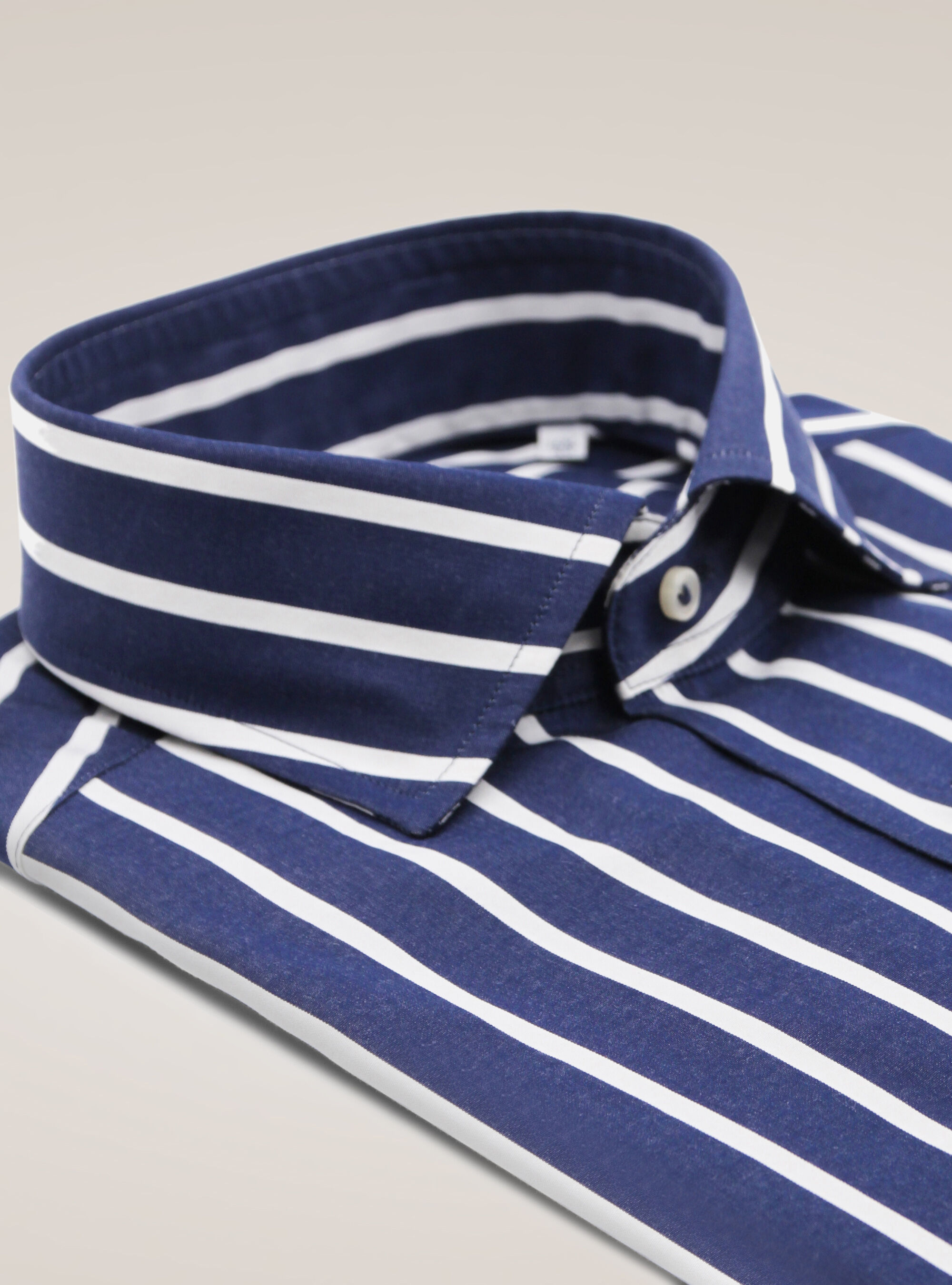 Chemise avec col fran&ccedil;ais &agrave; rayures en popeline de coton, BLEU MARINE