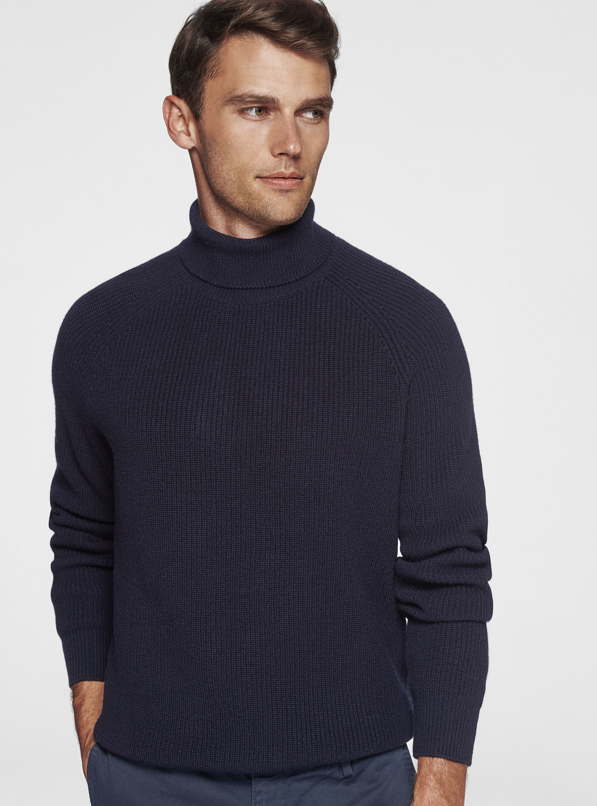 Merino wool pearl rib turtleneck sweater