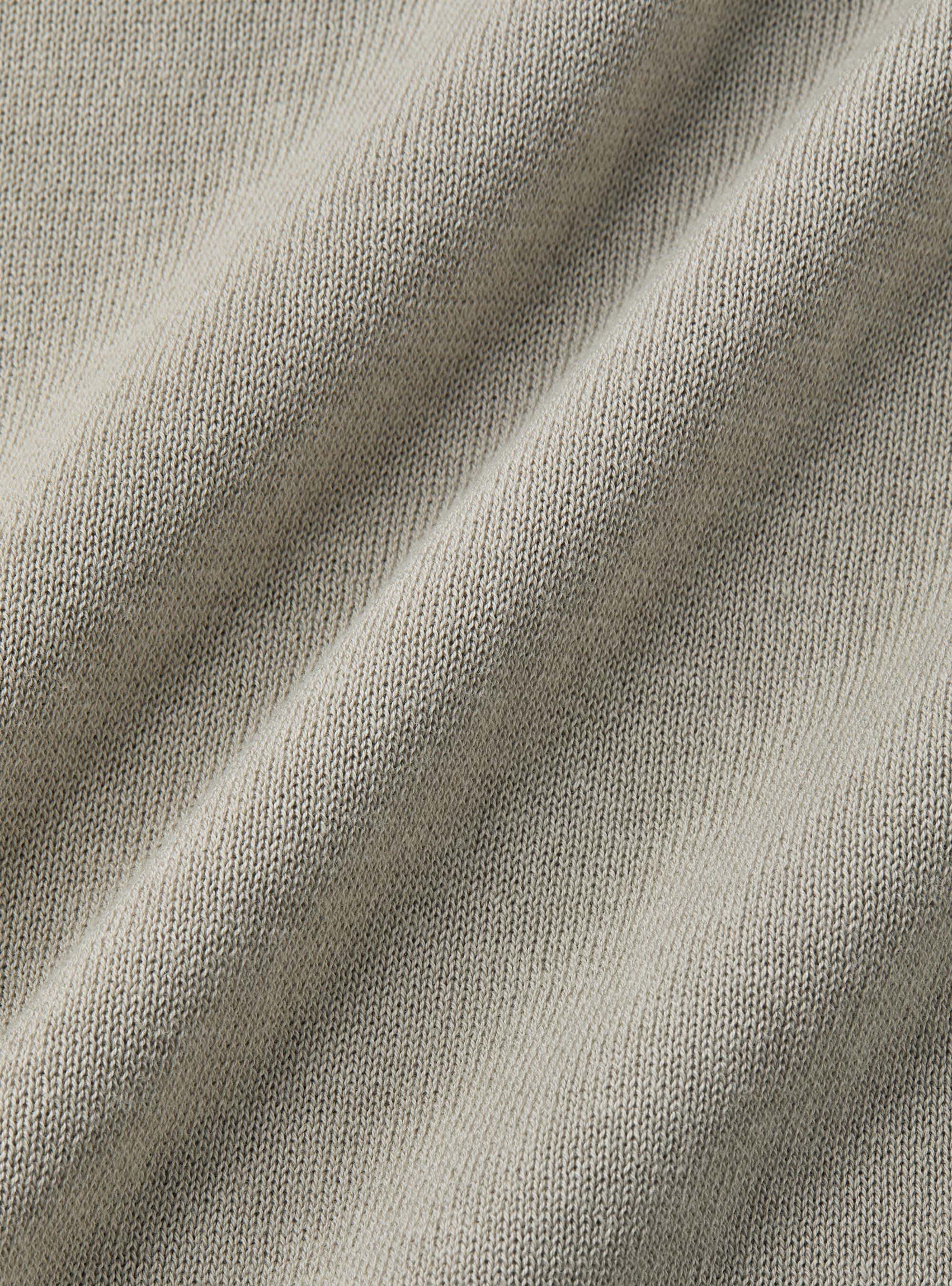 Polo tricot&eacute; sans boutons en coton extra-fin, SABLE