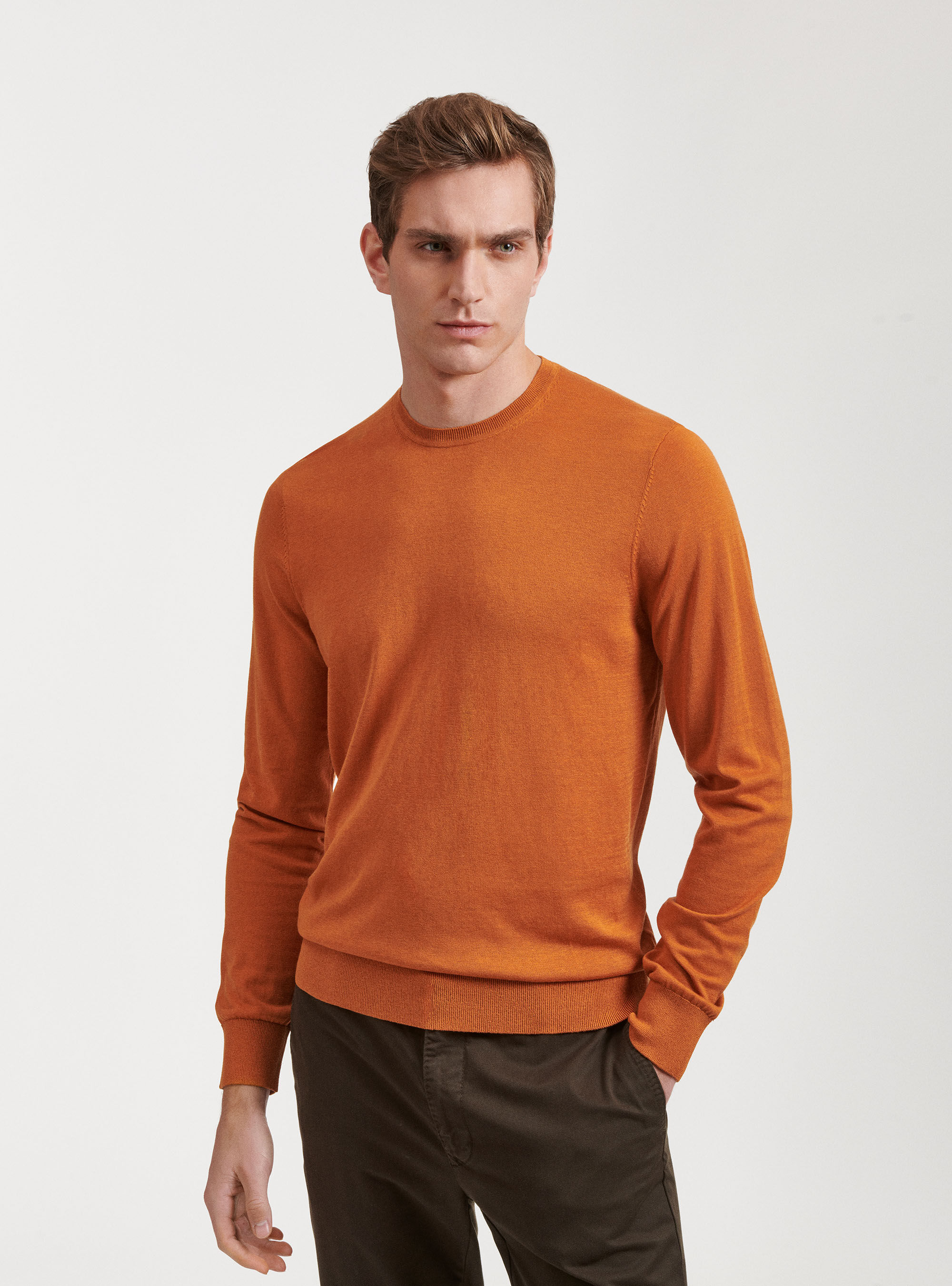 Pull &agrave; col ras du cou en soie et coton, ORANGE