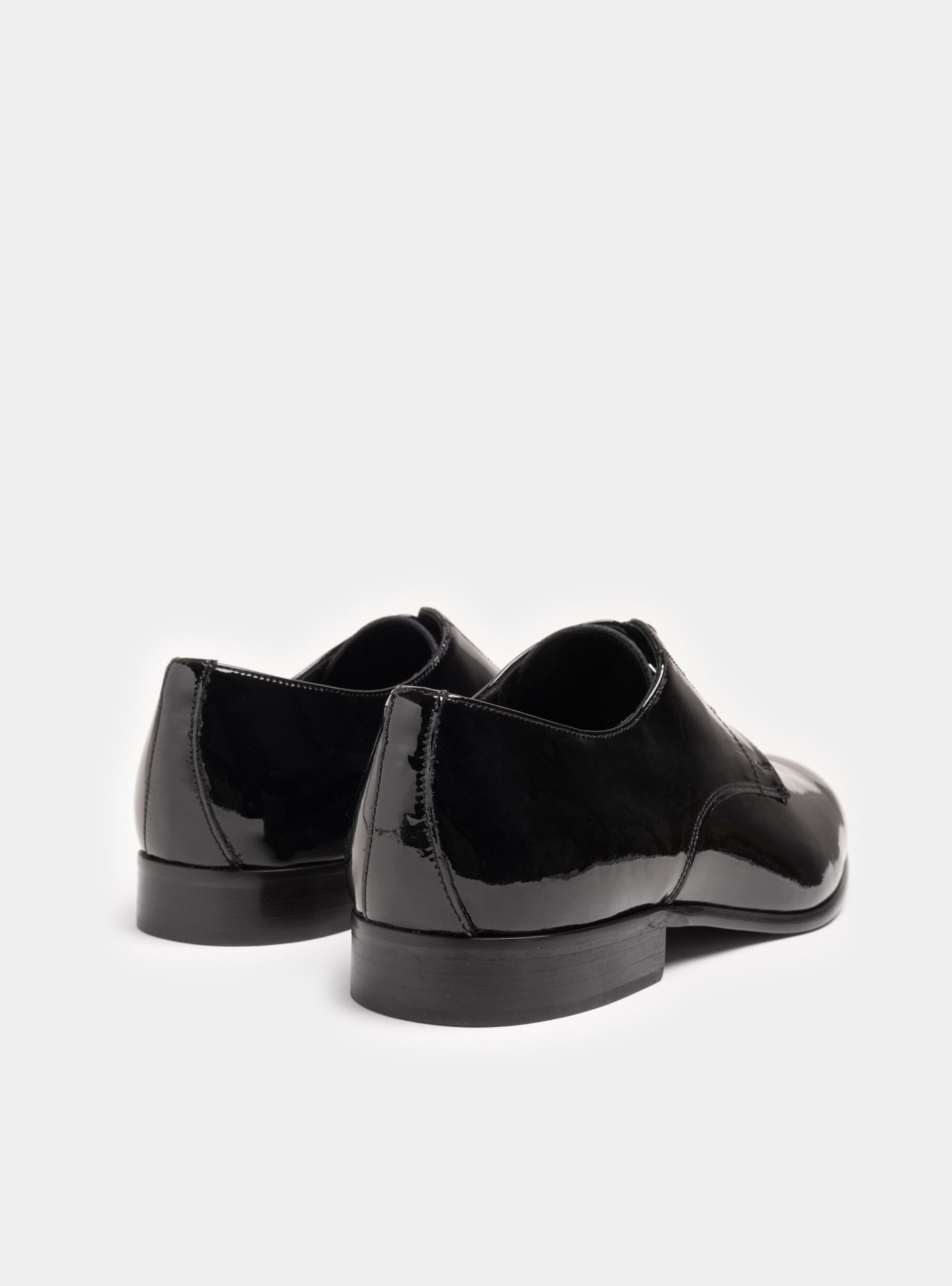 Shiny leather smoking shoes