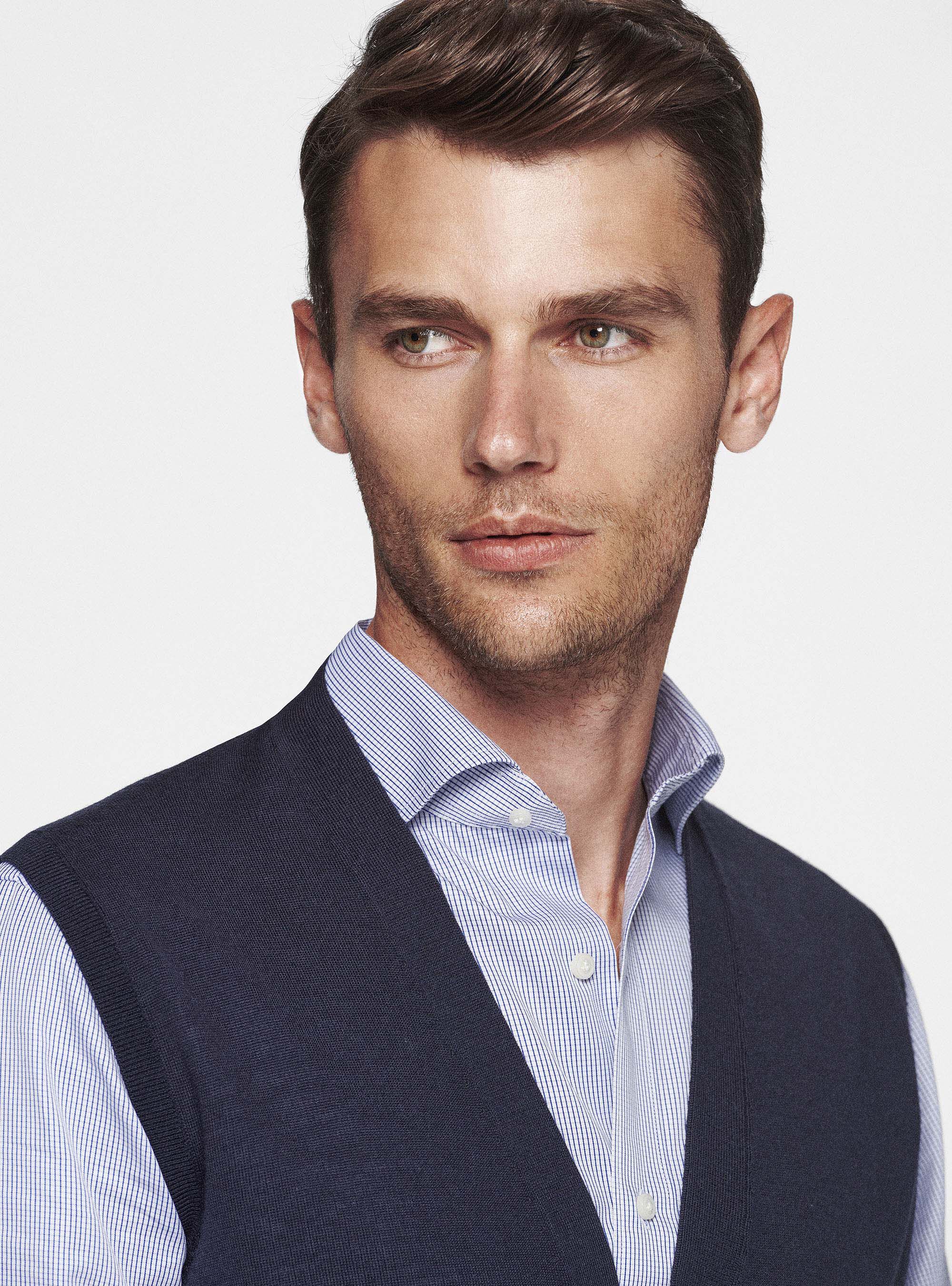 Knitted waistcoat in pure extra-fine merino wool, NAVY BLUE