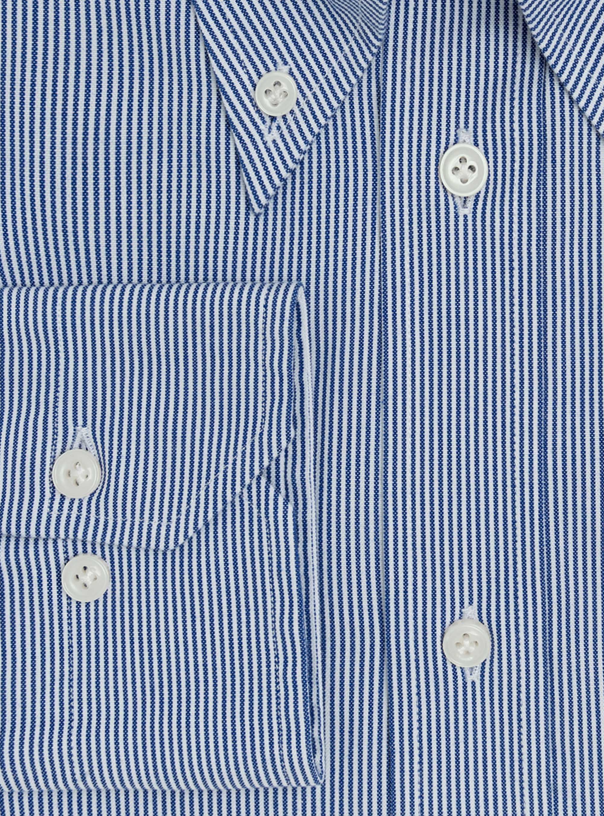 Comfortable classic fit shirt with oxford button-down collar, BLUE