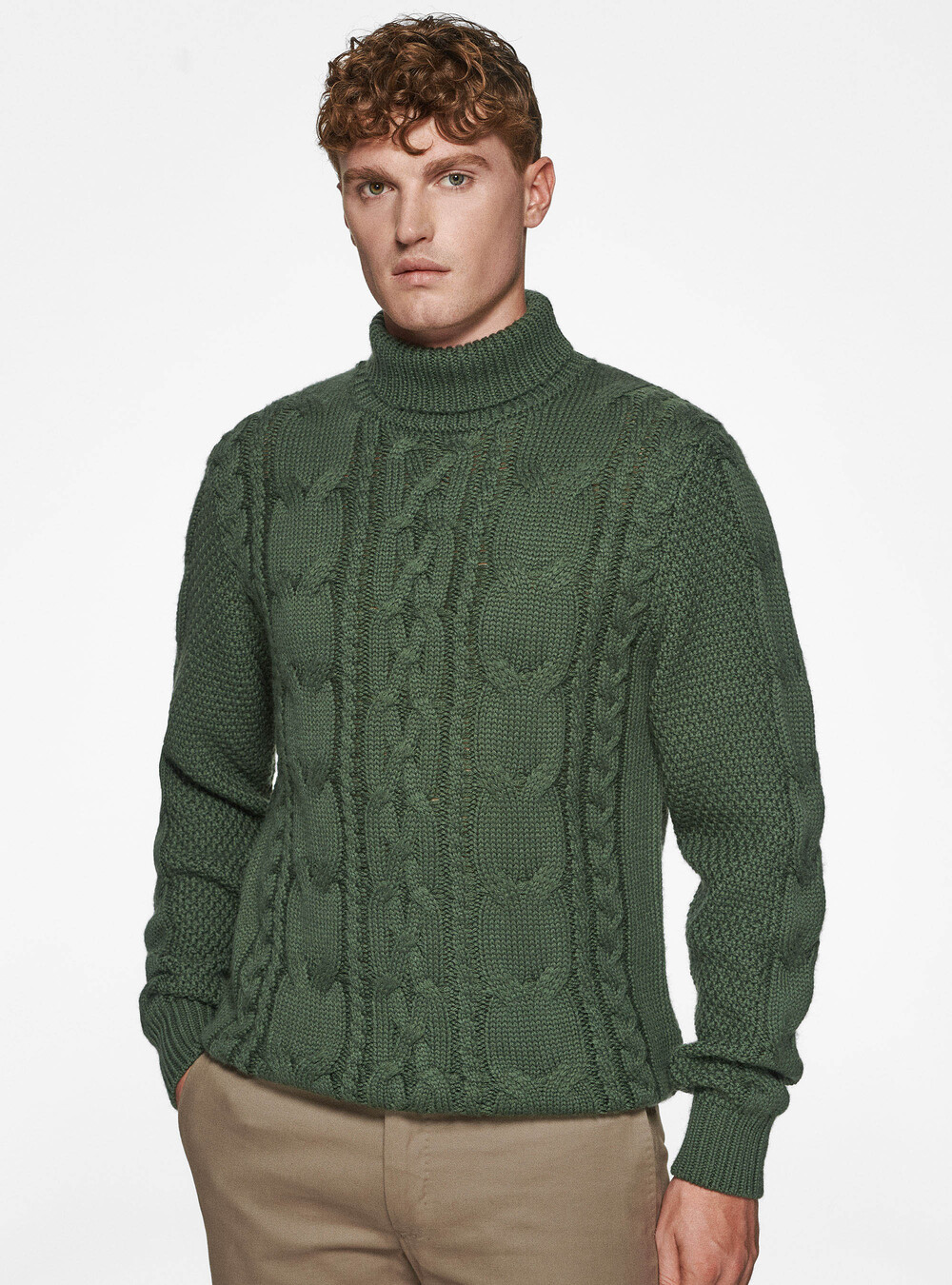 Maglia collo alto in misto lana con treccia