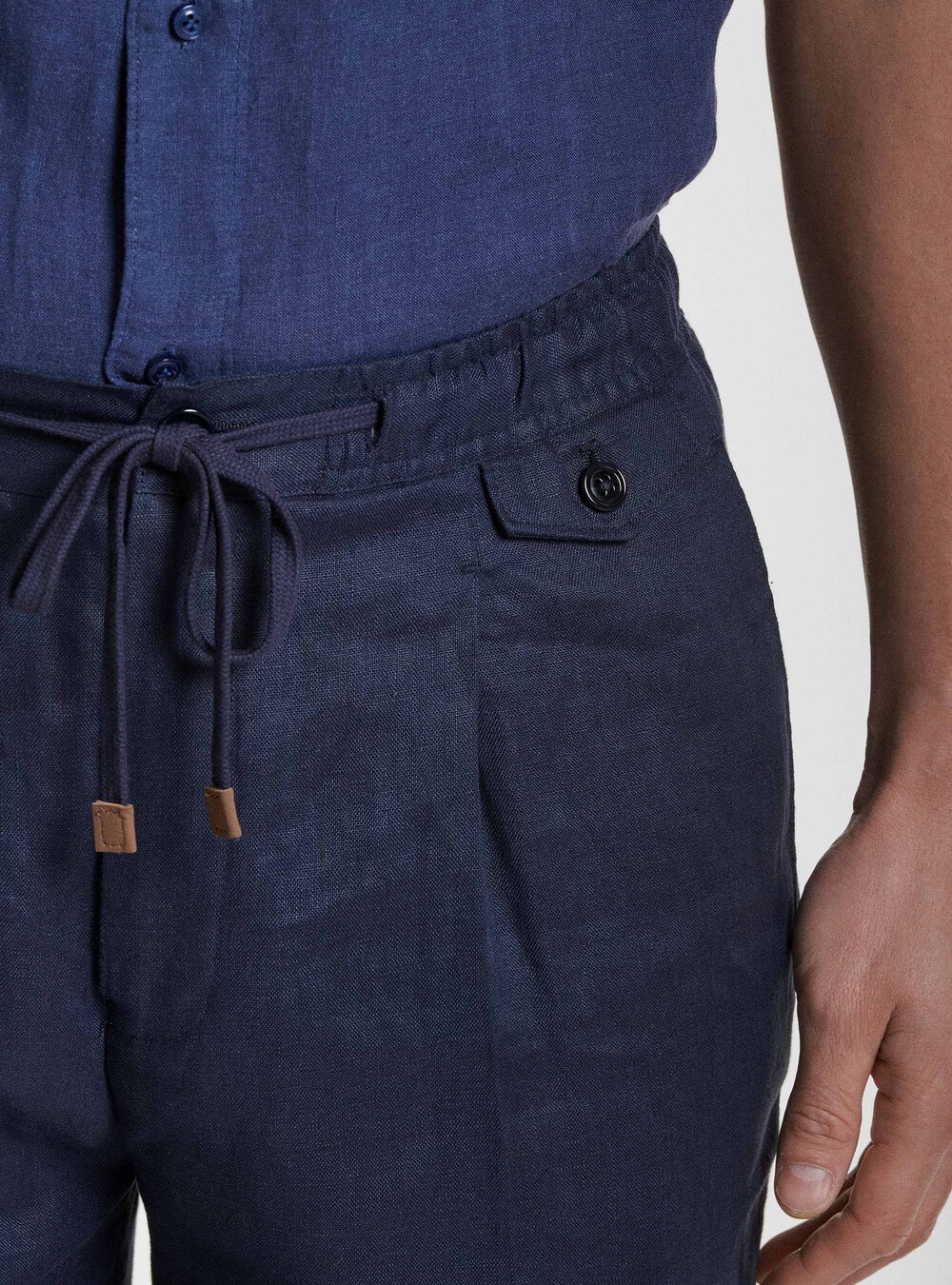 Plain-coloured shorts in pure linen | GutteridgeEU | catalog-gutteridge ...