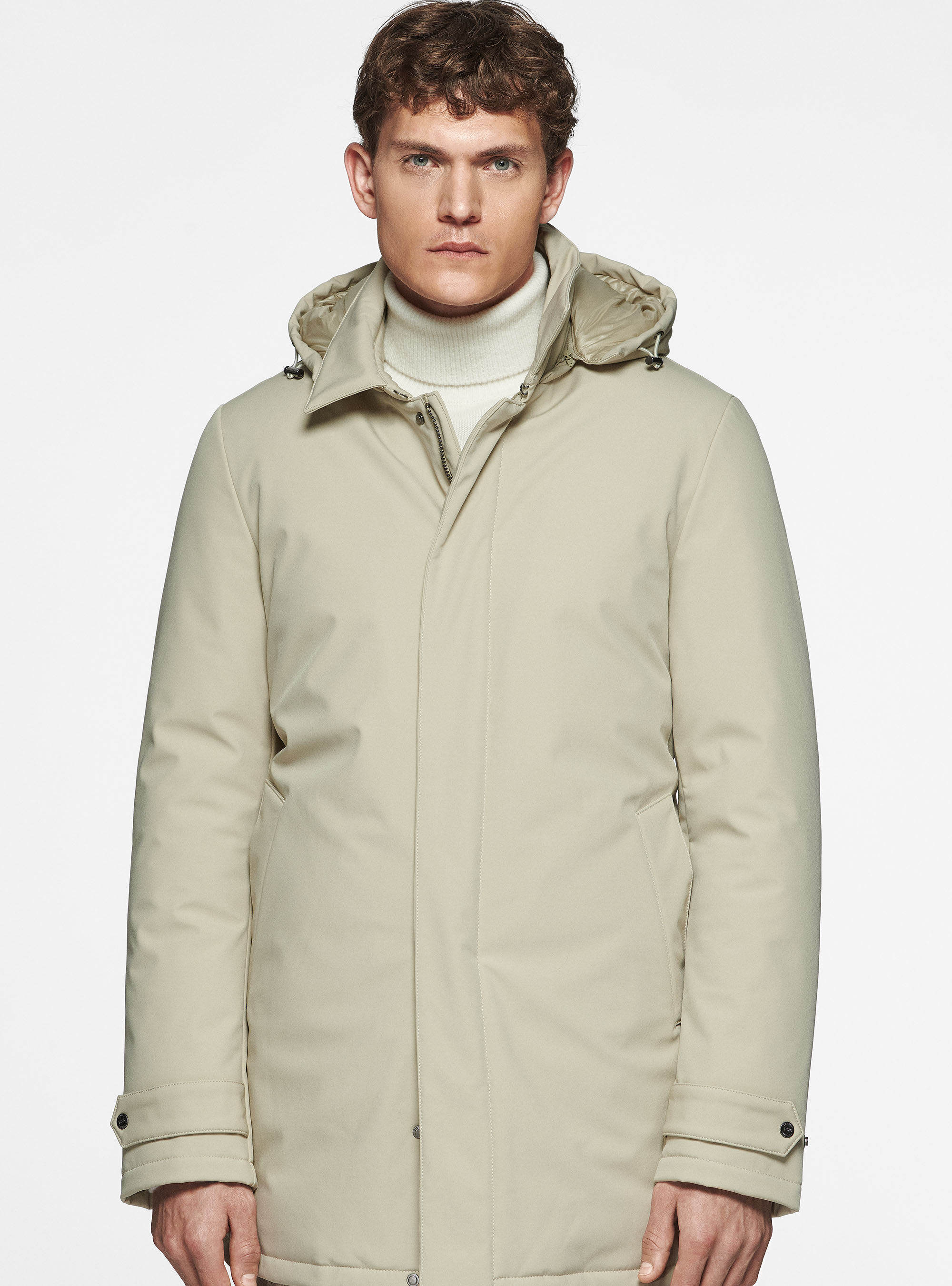 Technical parka with recycled padding
