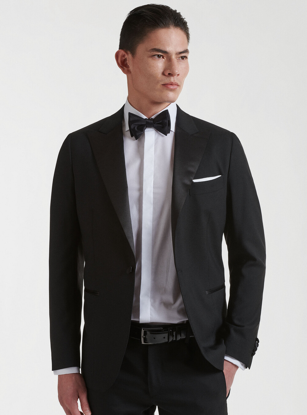 Tuta Smoking Uomo VINCI Nera Con Gilet Completo Smoking Uomo VINCI Nero 3 Pezzi Con Gilet Bianco - Vestibilità Classica, Nuovo Con Etichette Abito Elegante Per Matrimonio - Foto 8