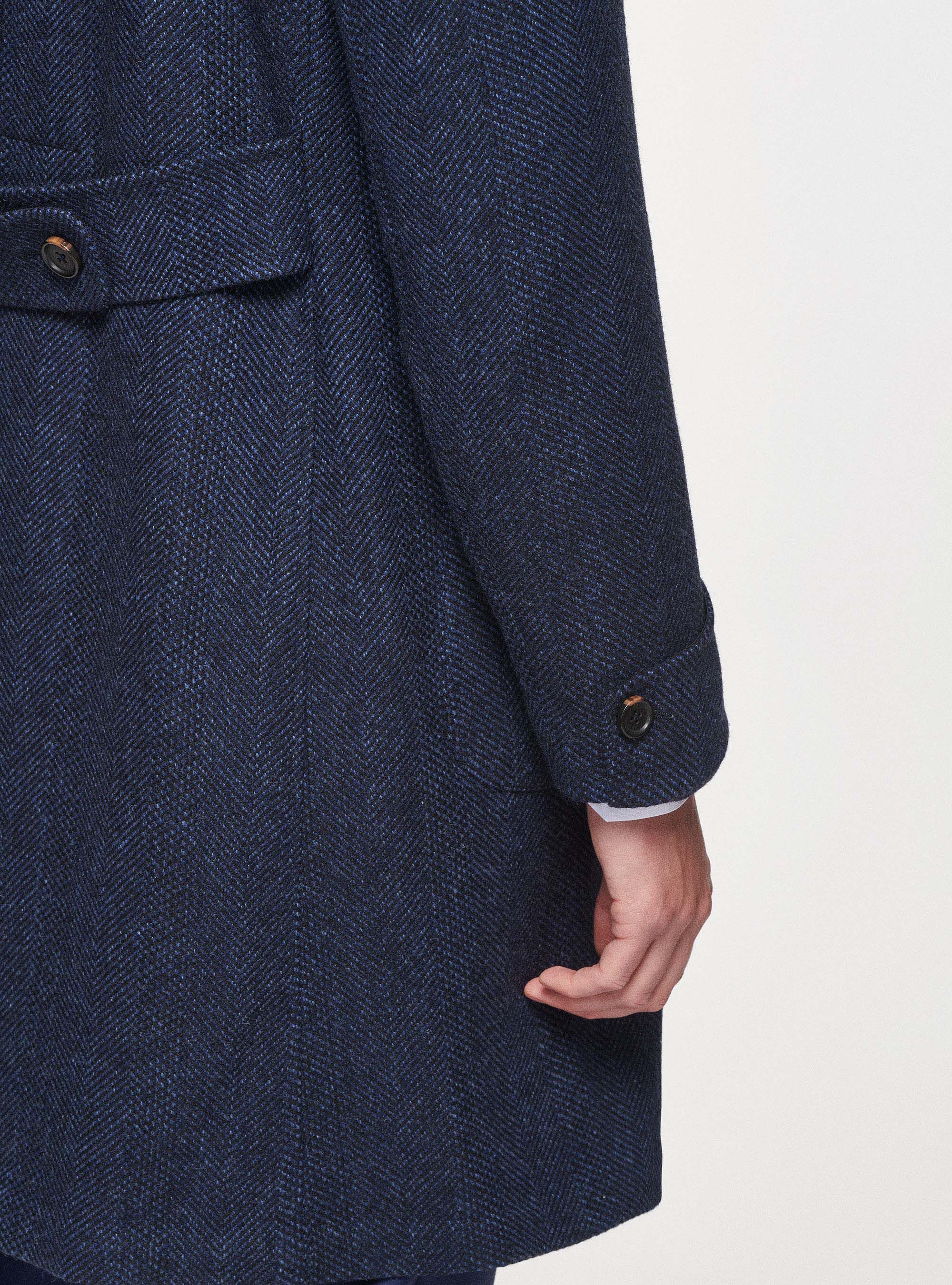 Double-breasted coat in herringbone wool blend