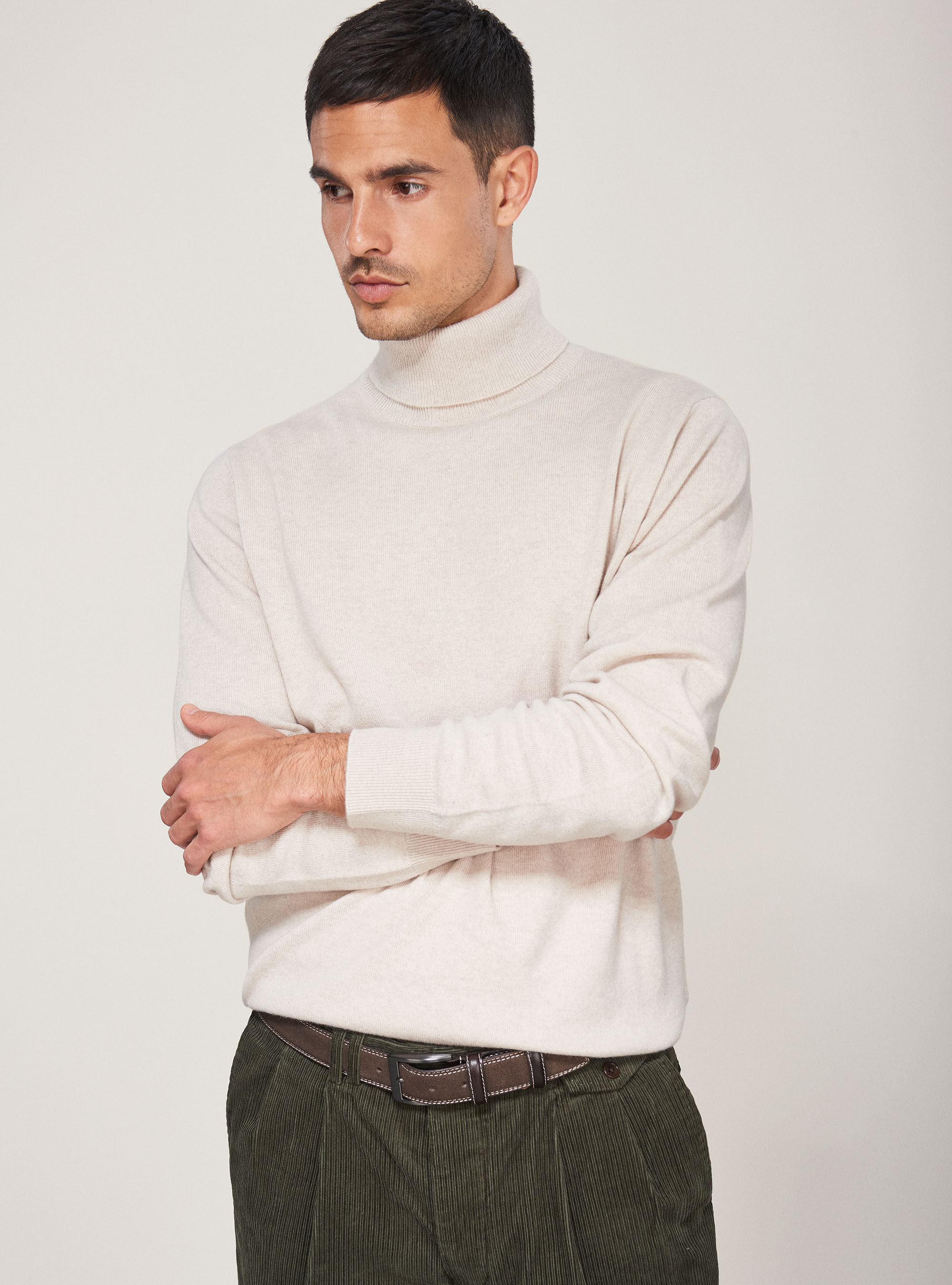 Off white clearance cashmere turtleneck