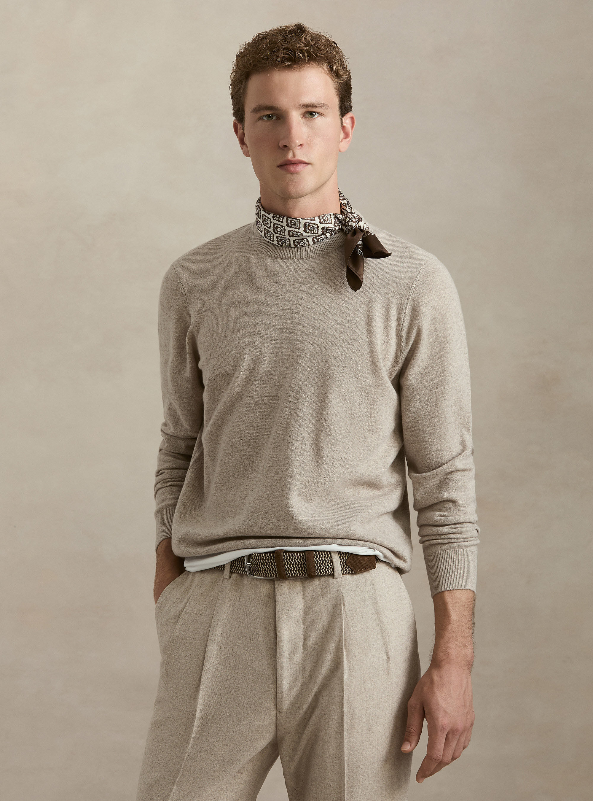 Maglia girocollo in 100% cashmere