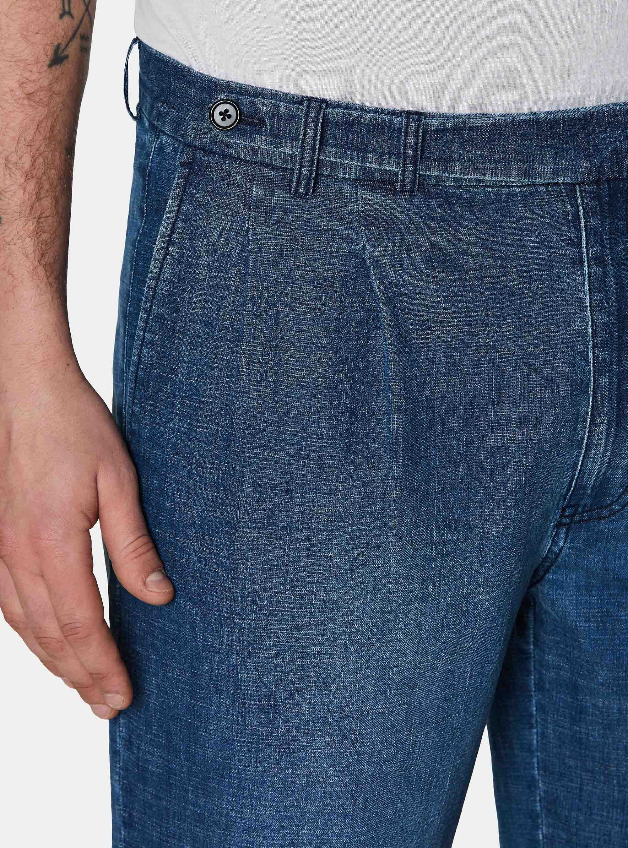 Pantaloni loose fit con pince in cotone chambray, BLU